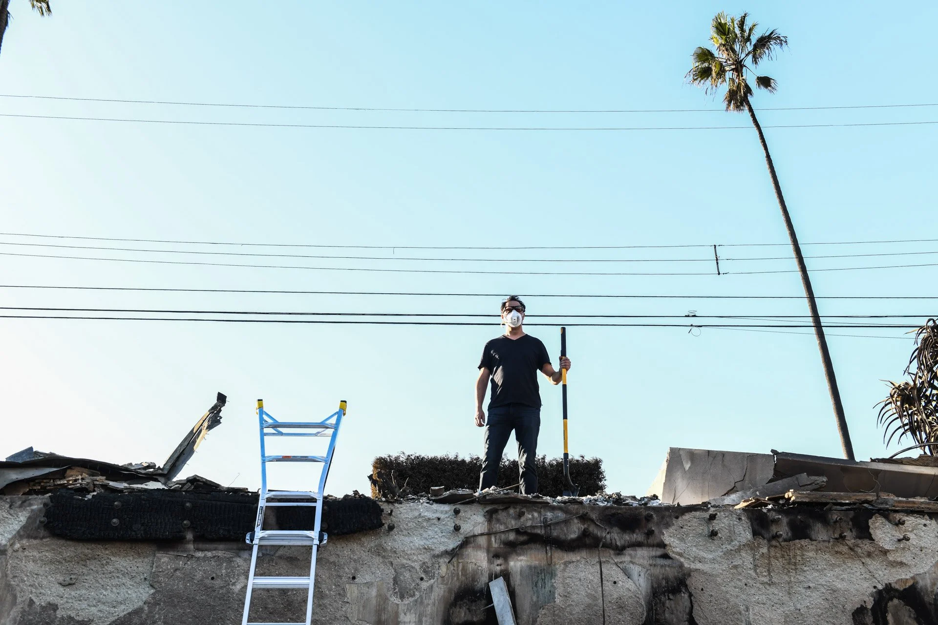 RON_RIVLIN_HOUSE_STATUE_LOS ANGELES MAG_016.jpeg