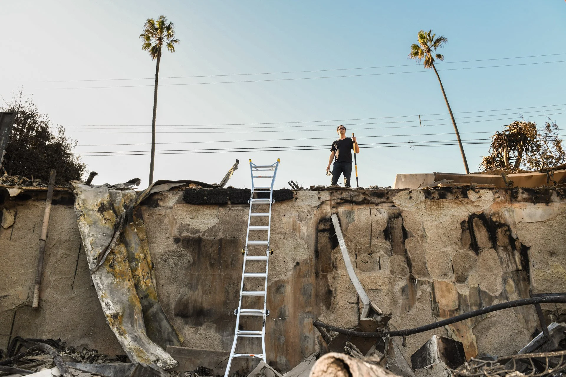 RON_RIVLIN_HOUSE_STATUE_LOS ANGELES MAG_017.jpeg