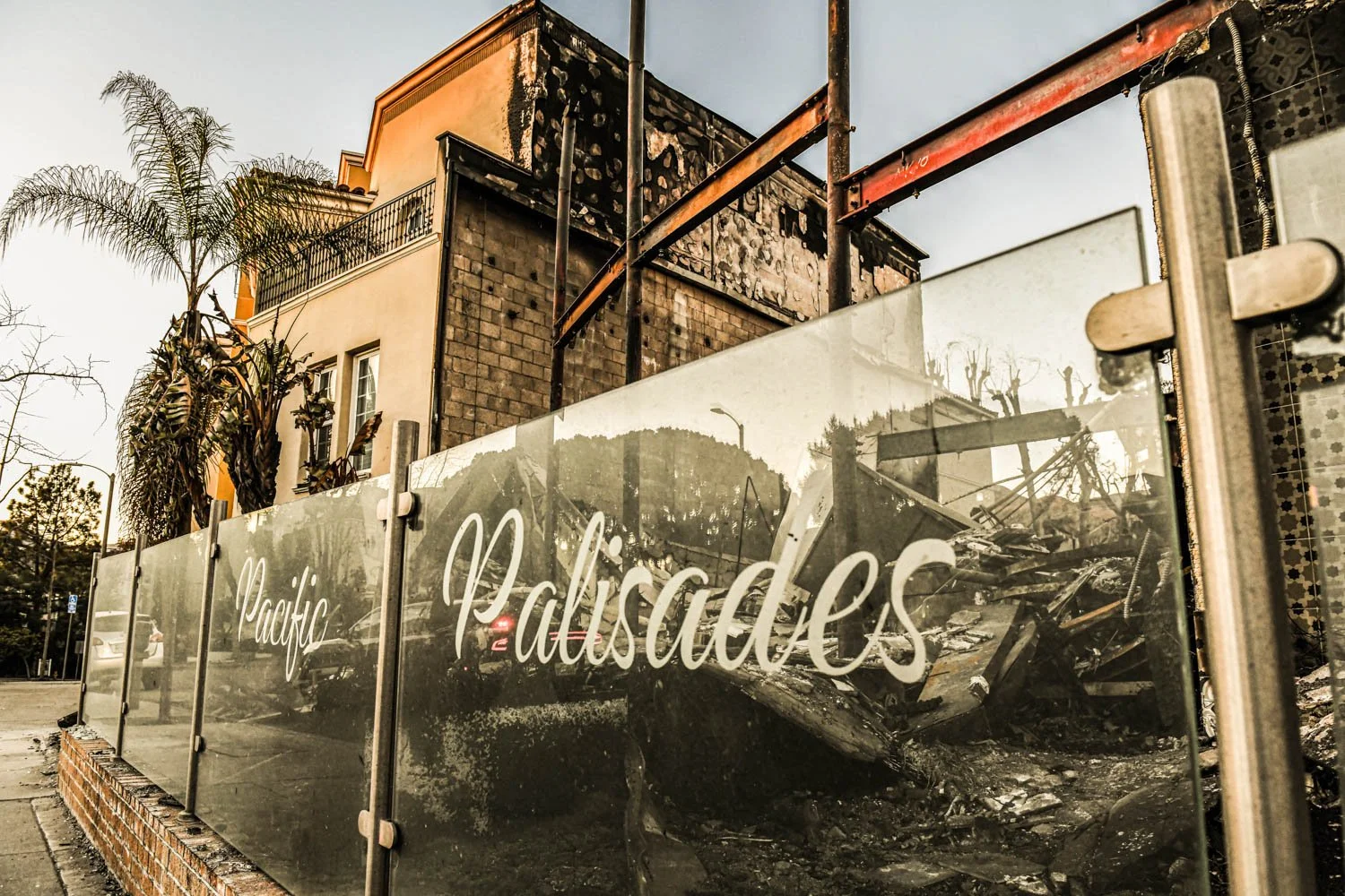 PALISADES DETAILS_LOS ANGELES_MAG_130.jpg