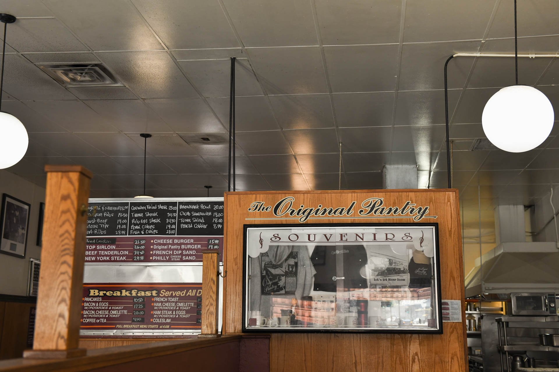 LAM_THE_ORIGINAL_PANTRY_LEO_031.jpg