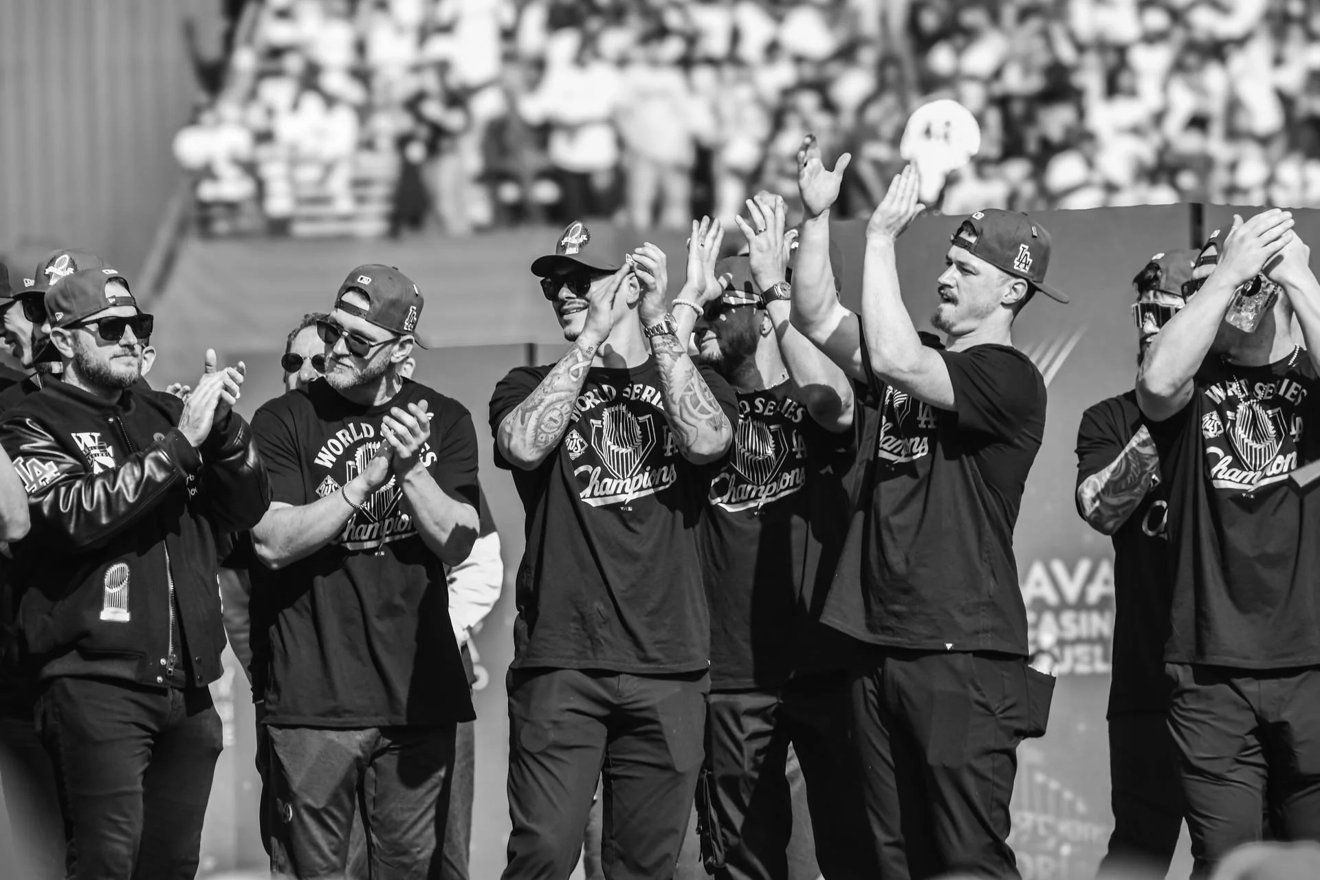 LAM_LA_DODGERS_GROUP_PLAYERS_005.jpg
