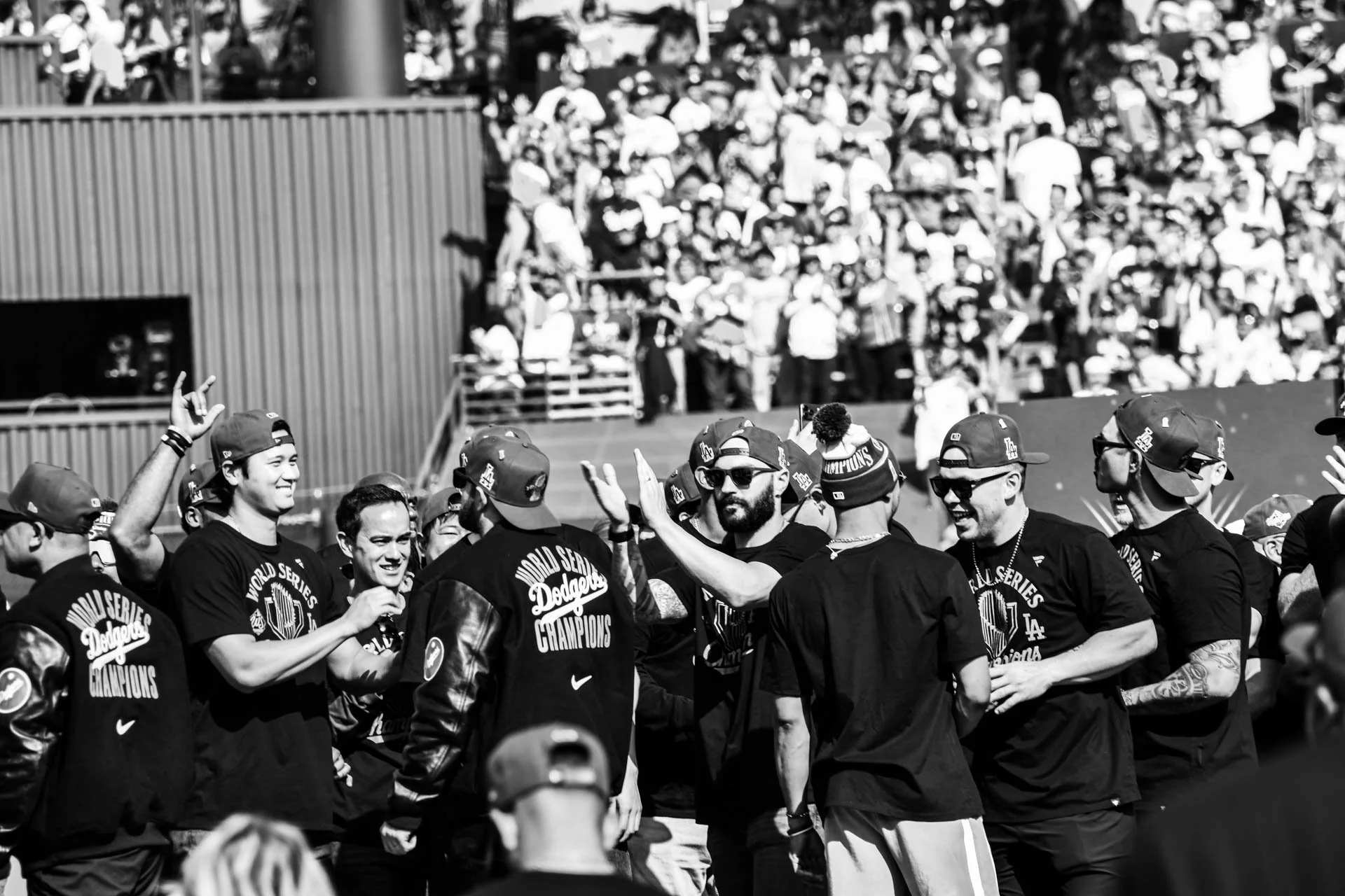 LAM_LA_DODGERS_GROUP_PLAYERS_007.jpg