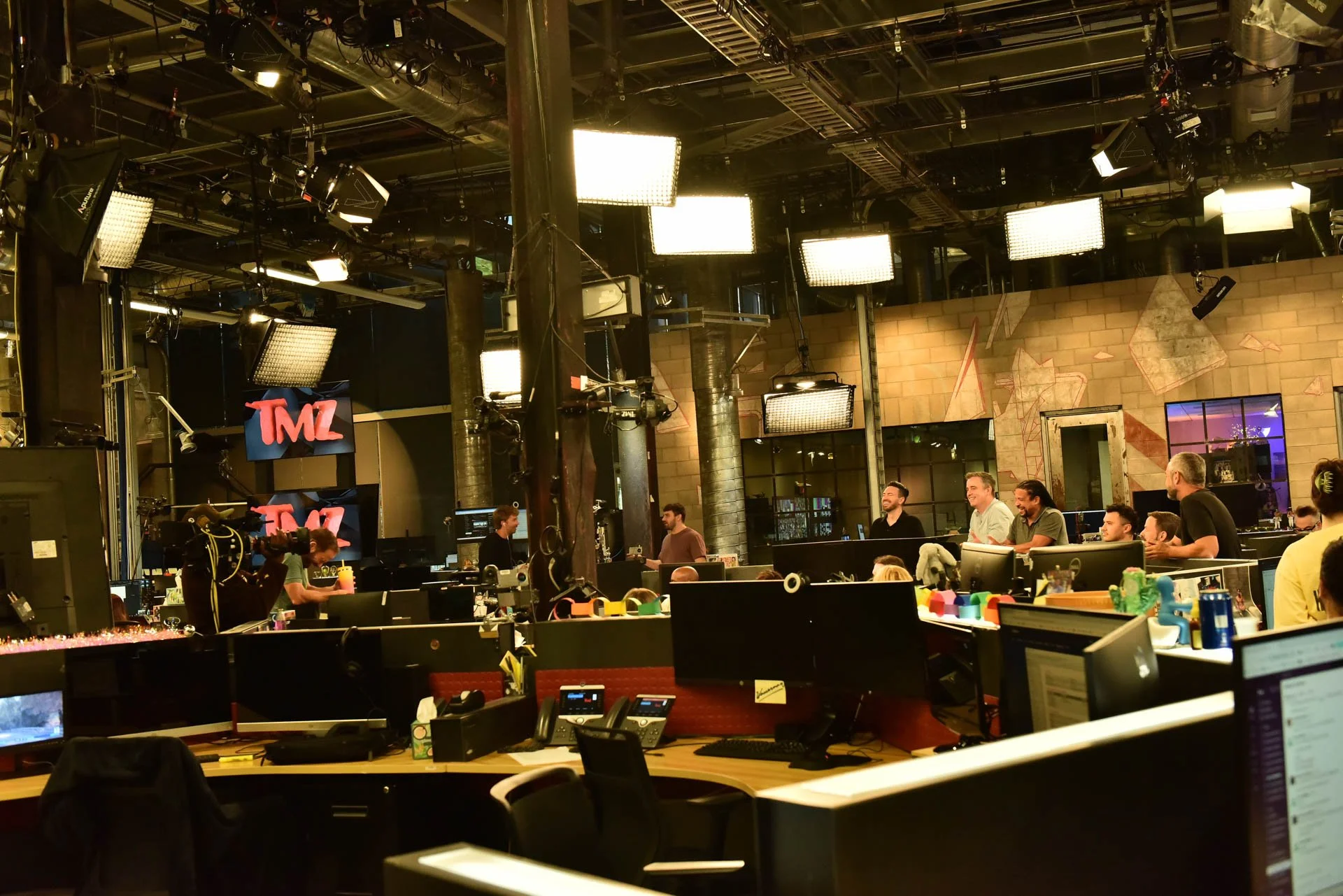 LAM_TMZ_BULLPIT_0223.jpg