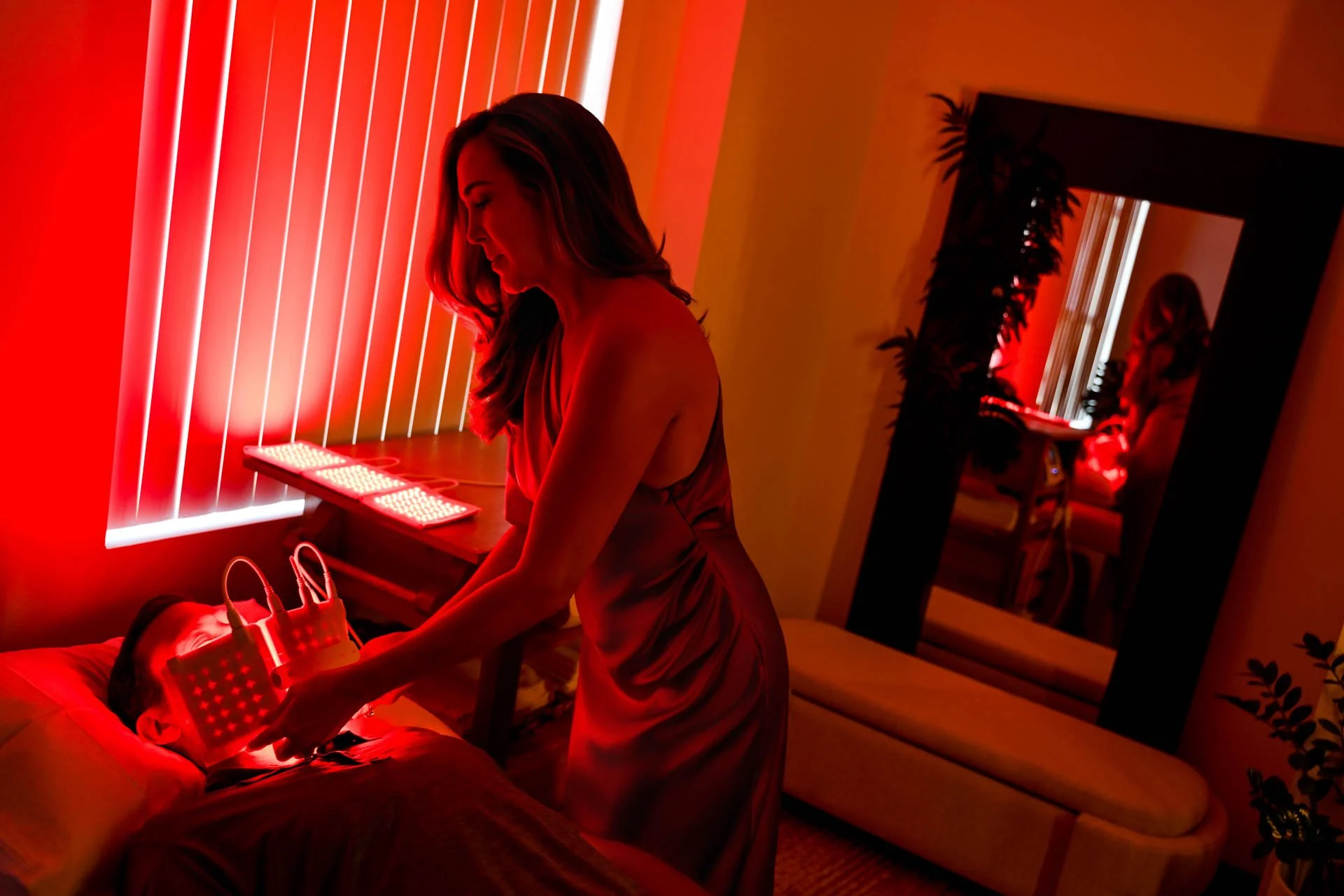 OCM_BROOKE_MCKEEVER_REDLIGHTTHERAPY_010.jpg