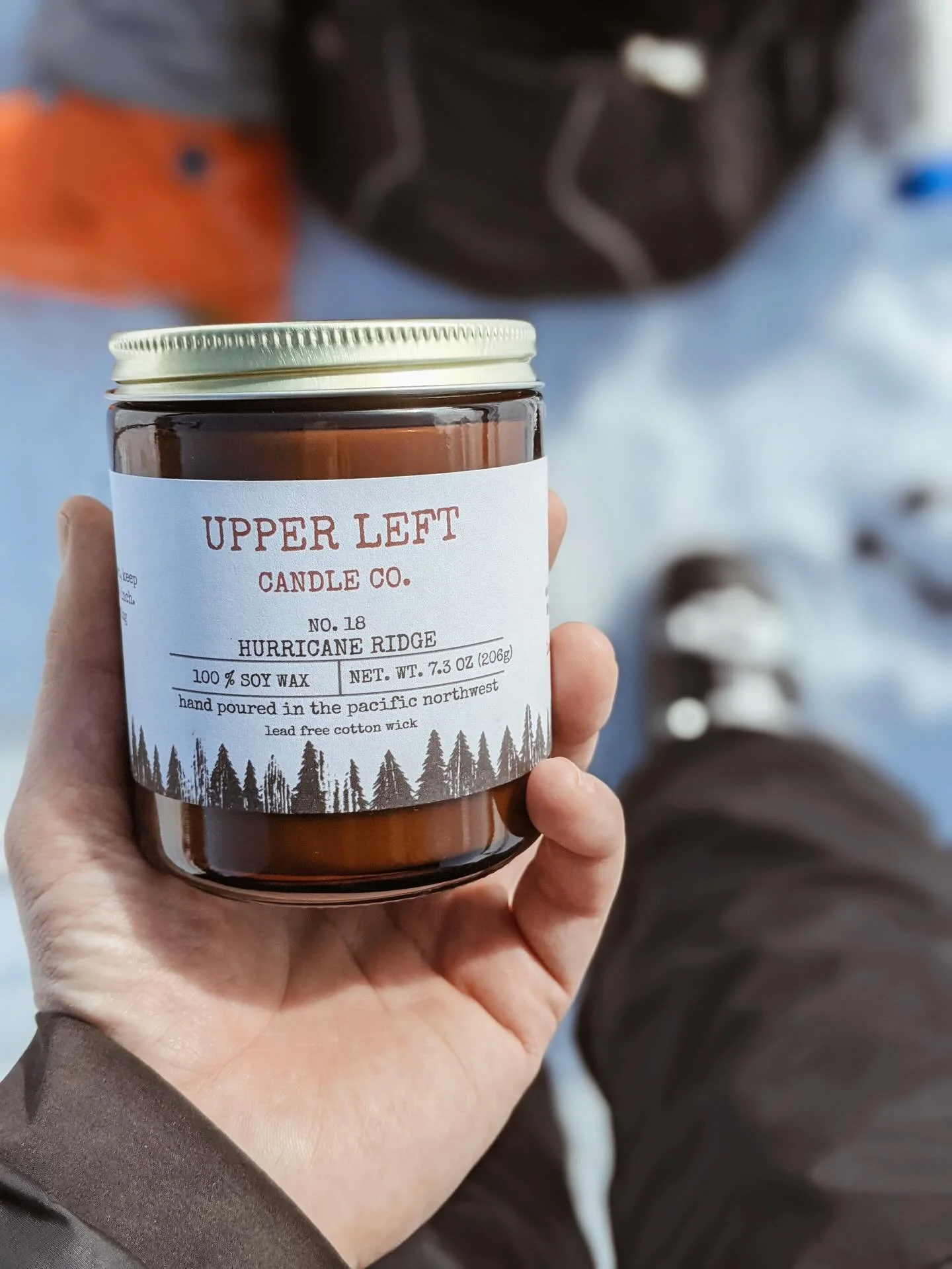 Life is good 🤙🏻

So is our Hurricane Ridge candle!

You might not be able to ski the Poma (yet)at @hurricaneridge, but you can still burn our Ridge candle! 

Notes: Balsam Fir, Cedar &amp; Cypress Pine with earthy undercurrents of Moss &amp; Amber.