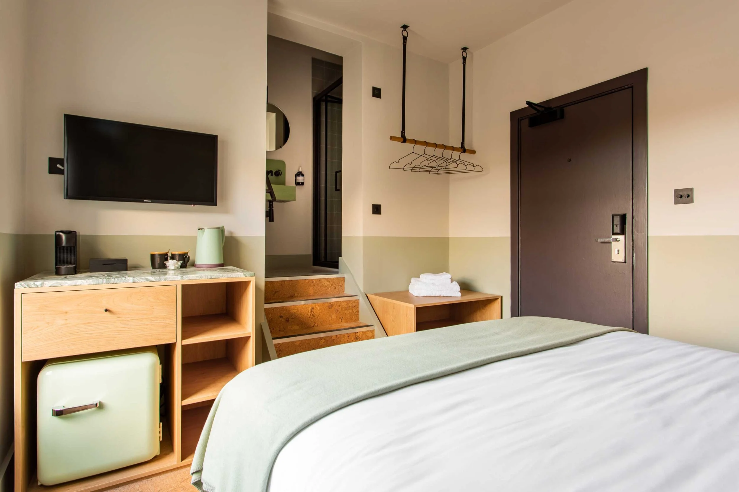 Port-hotel-town-room-two-levels.jpg