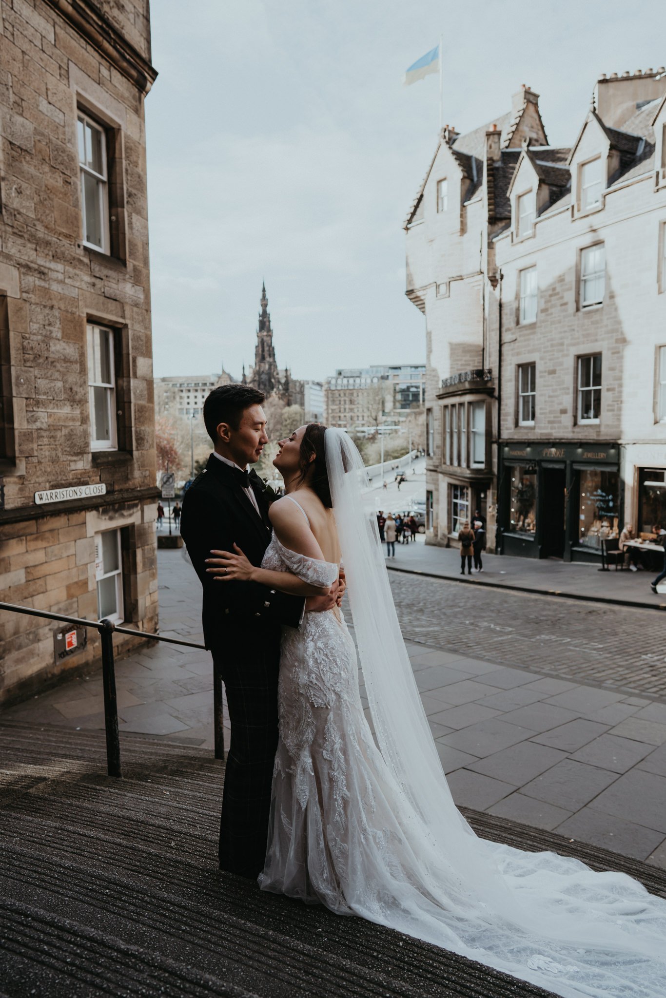 Edinburgh-wedding-photographer-and-videographer-34.jpg