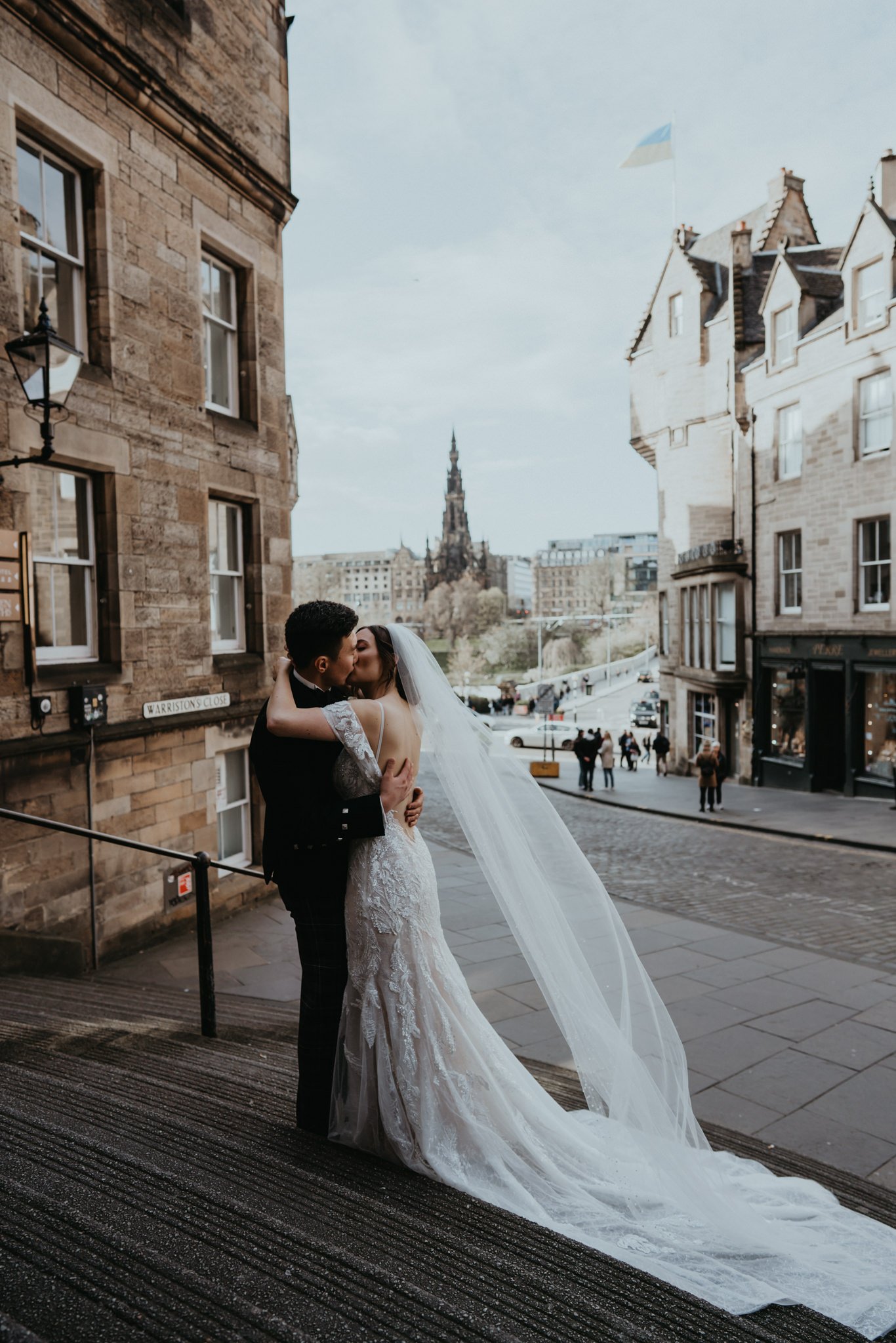 Edinburgh-wedding-photographer-and-videographer-36.jpg