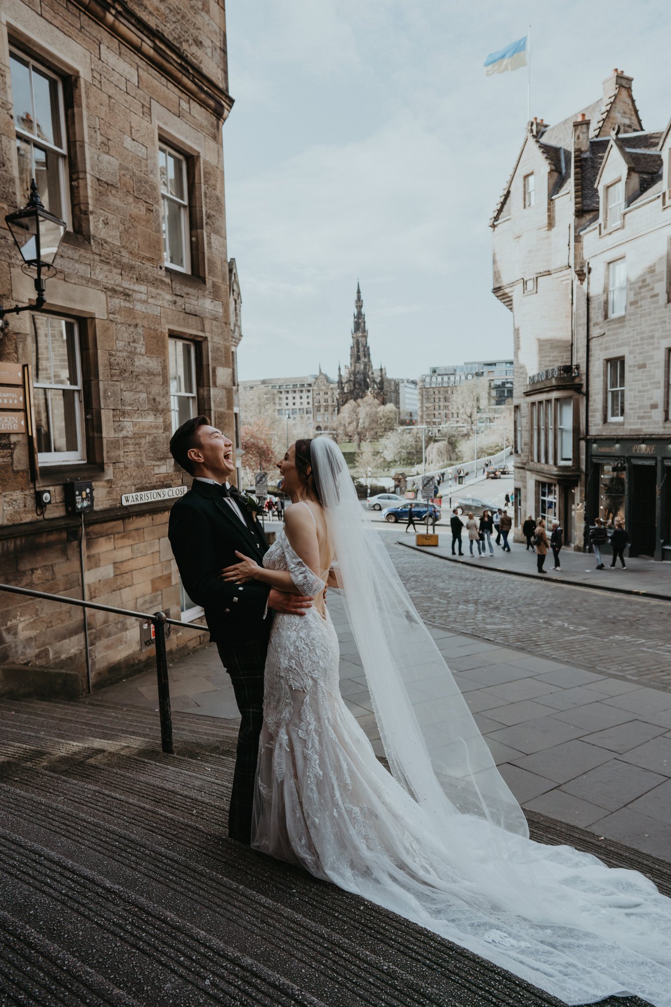 Edinburgh-wedding-photographer-and-videographer-37.jpg