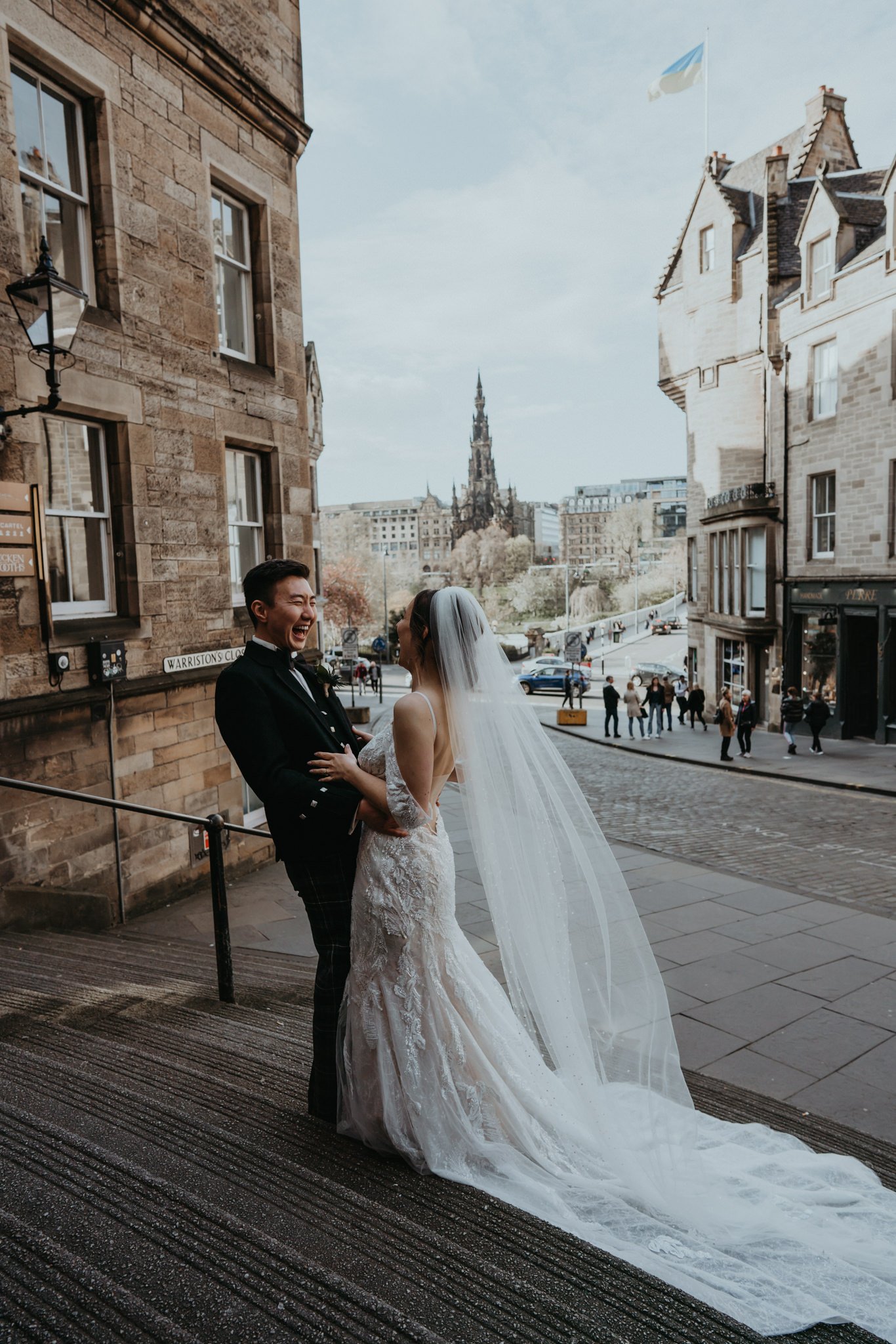 Edinburgh-wedding-photographer-and-videographer-38.jpg