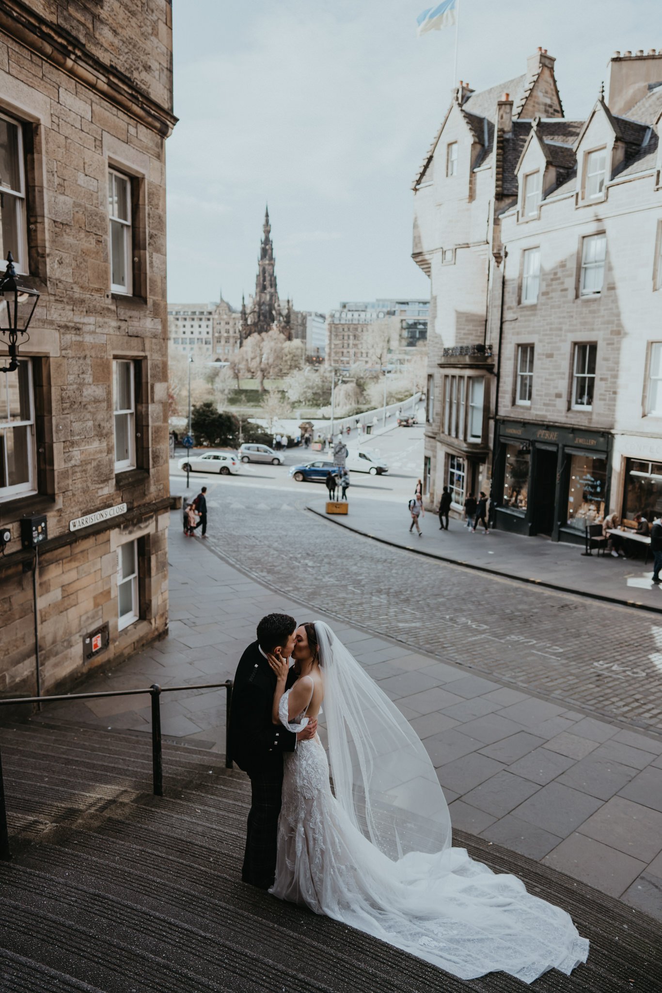 Edinburgh-wedding-photographer-and-videographer-42.jpg