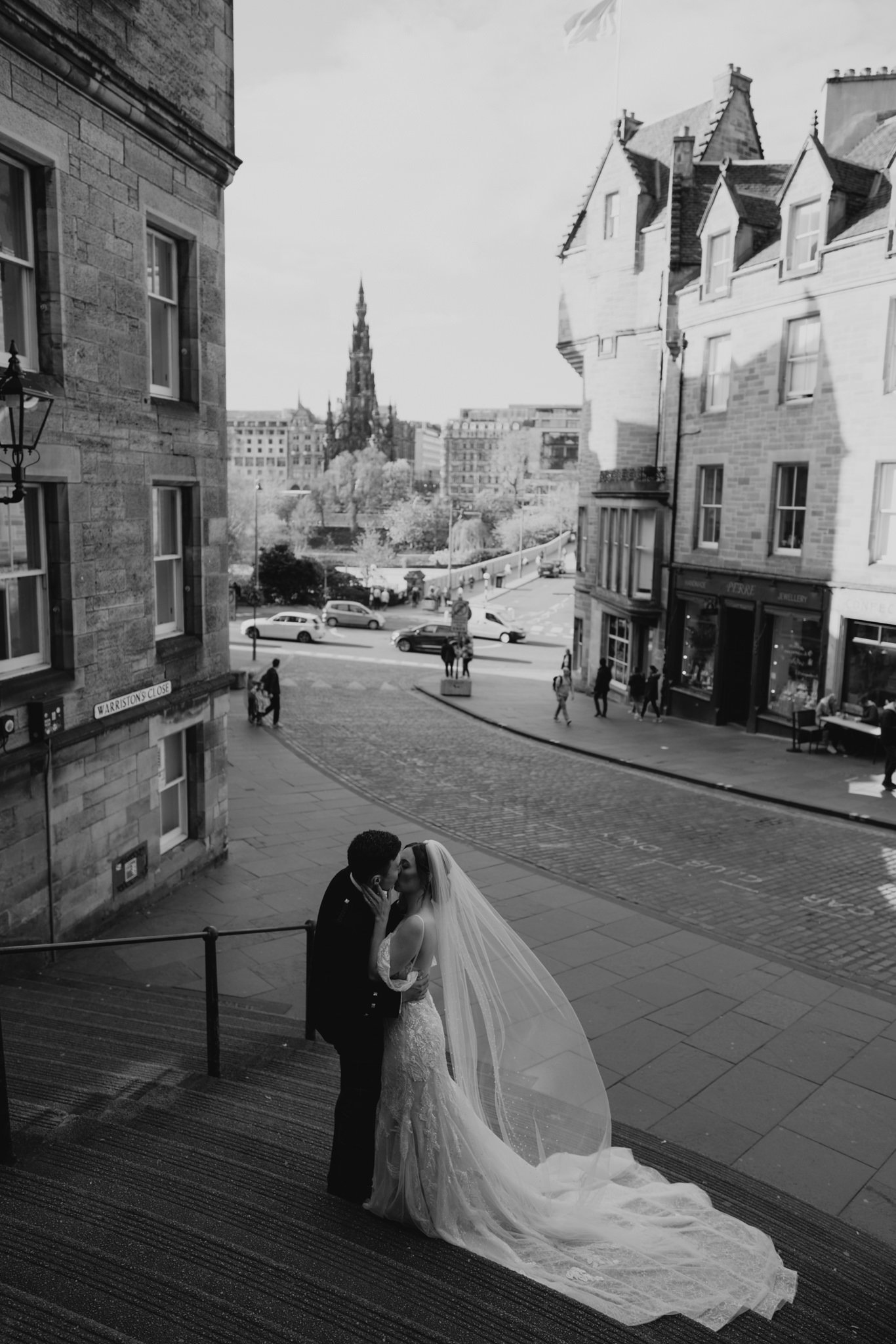 Edinburgh-wedding-photographer-and-videographer-43.jpg