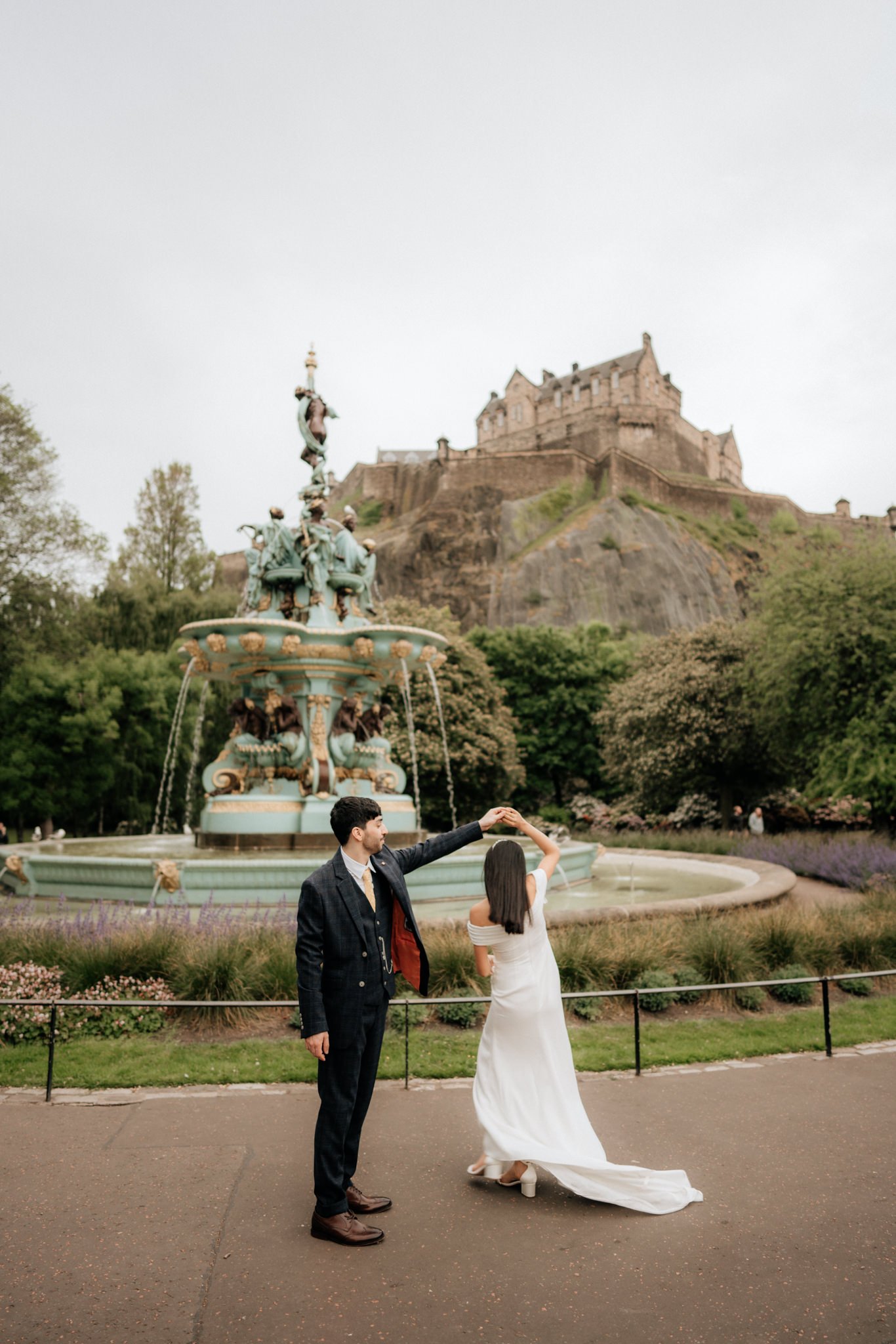 Edinburgh-wedding-photographer-13.jpg