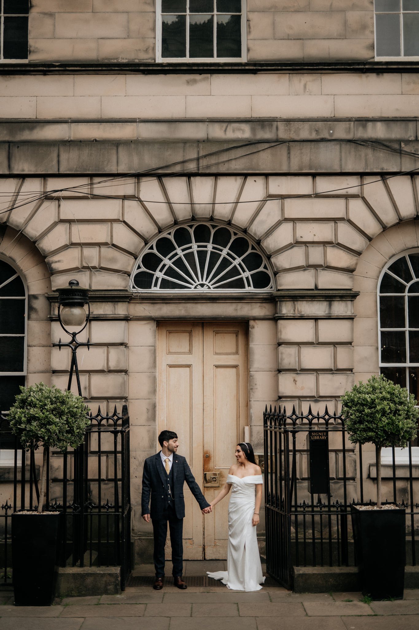 Edinburgh-wedding-photographer-30.jpg