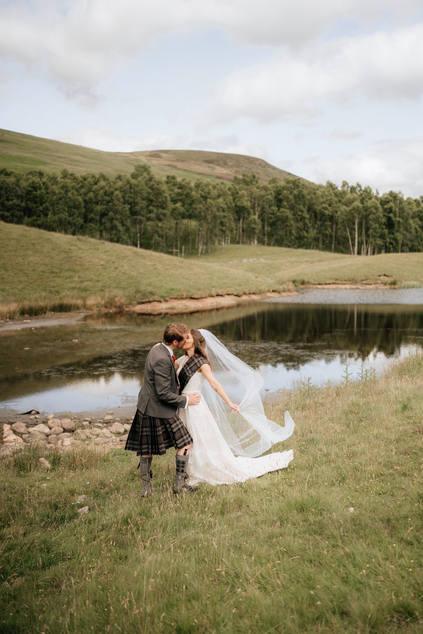 Glen Clova Hotel wedding photography | Aberdeenshire wedding photographer and videographer-39.jpg