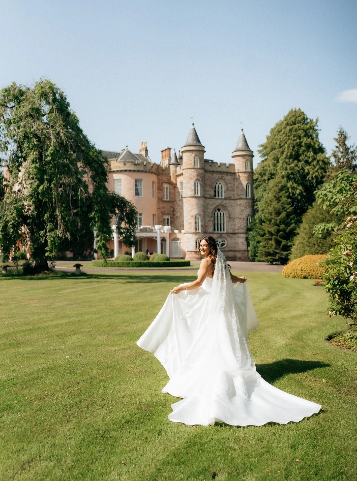 A fairytale setting for a fairytale bride - Nia

Wedding pros
Venue | @balnagownestate @glenmorangie
Planner | @conifer.events
Photographer | @admediauk
Filmmaker | @weareoneweddingfilms
Content creator | @wedluxsocial
Hair + makeup | @mhm_styling
Br