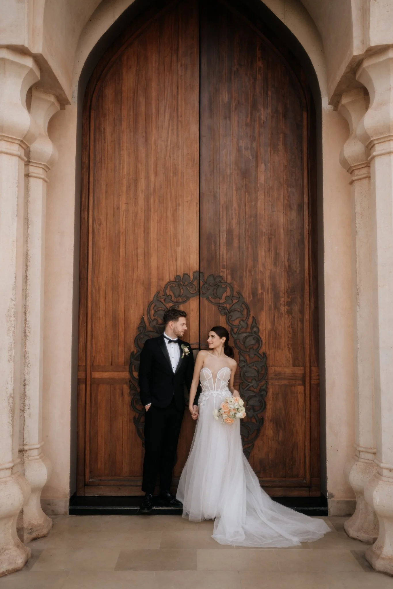 Maira &amp; Luke at Palais Namaskar⁠ 🤍
⁠
Photographer @admediauk
Planner and Stylist @Peachymomentsweddings⁠
Hair and Makeup @monella.hmua⁠
Florist @elderandiris⁠
Stationary @crumandco⁠
Dresses @tdrbridalbirmingham⁠
Jewellery @rachelsokhalbridal⁠
Ve