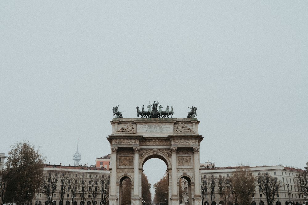 Arco della Pace | Milan Wedding Photographer and Videographer
