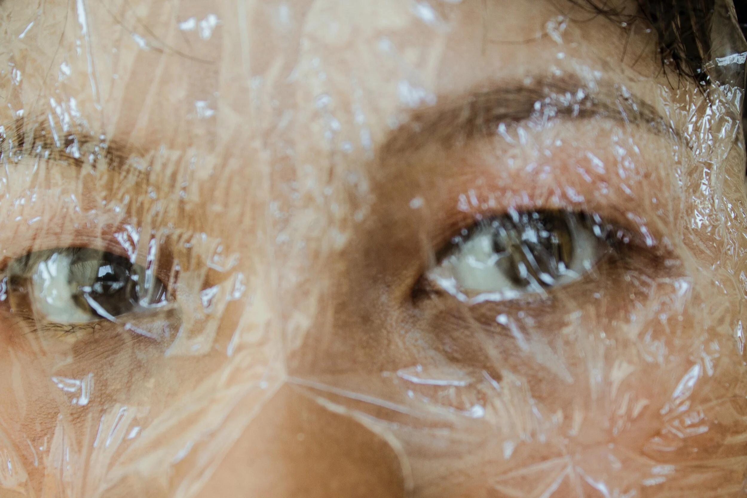 Explicitně ideologická tvorba může znamenat omezení cílové skupiny na jednu názorovou bublinu. Zdroj: Haley Photography, Unsplash