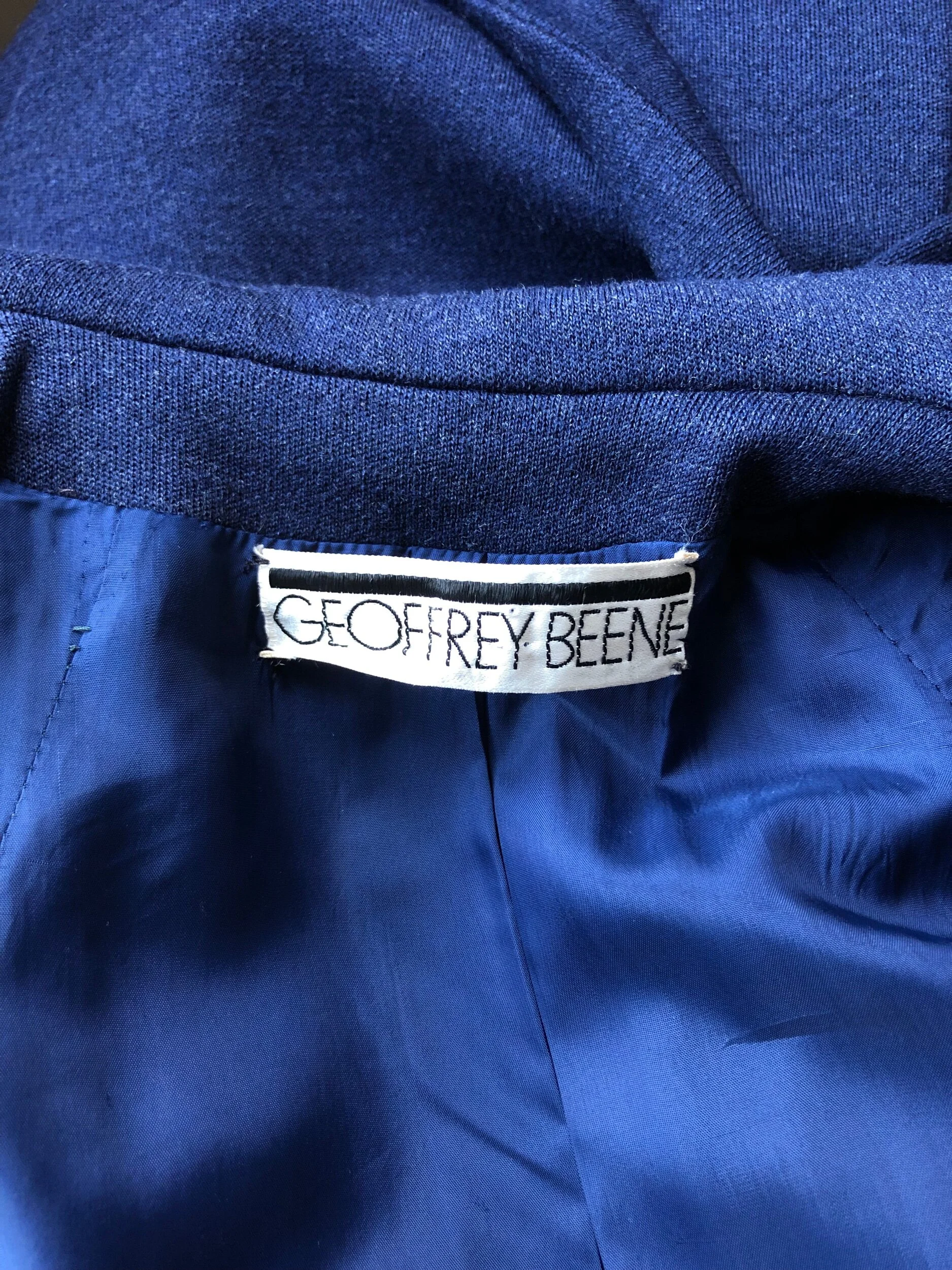 5E68D108-793F-4DD3-ABA0-34FC8FD4F1EB