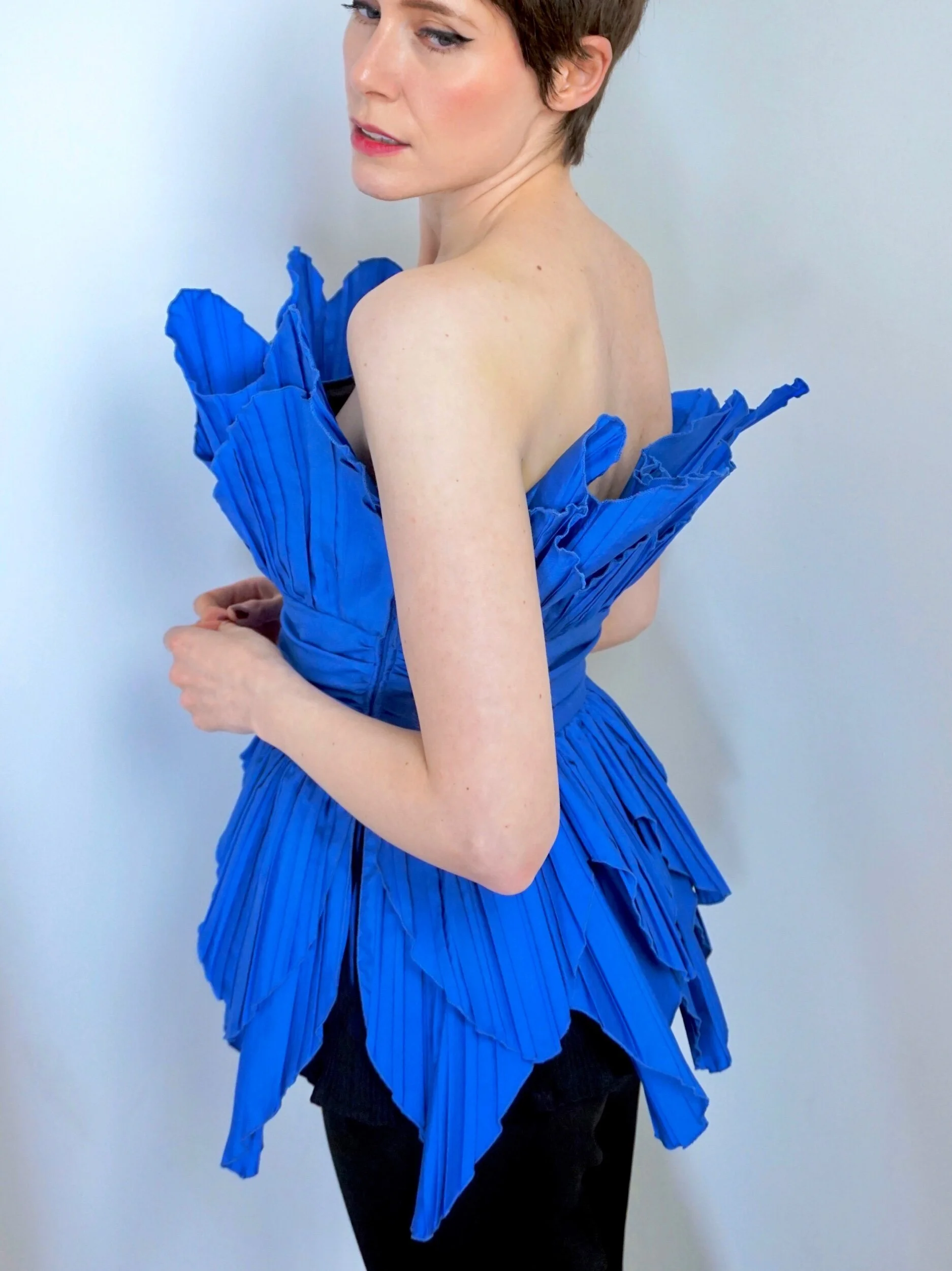 FEC1EDD0-7E7E-4B6C-91BE-DF3DA4EC8191