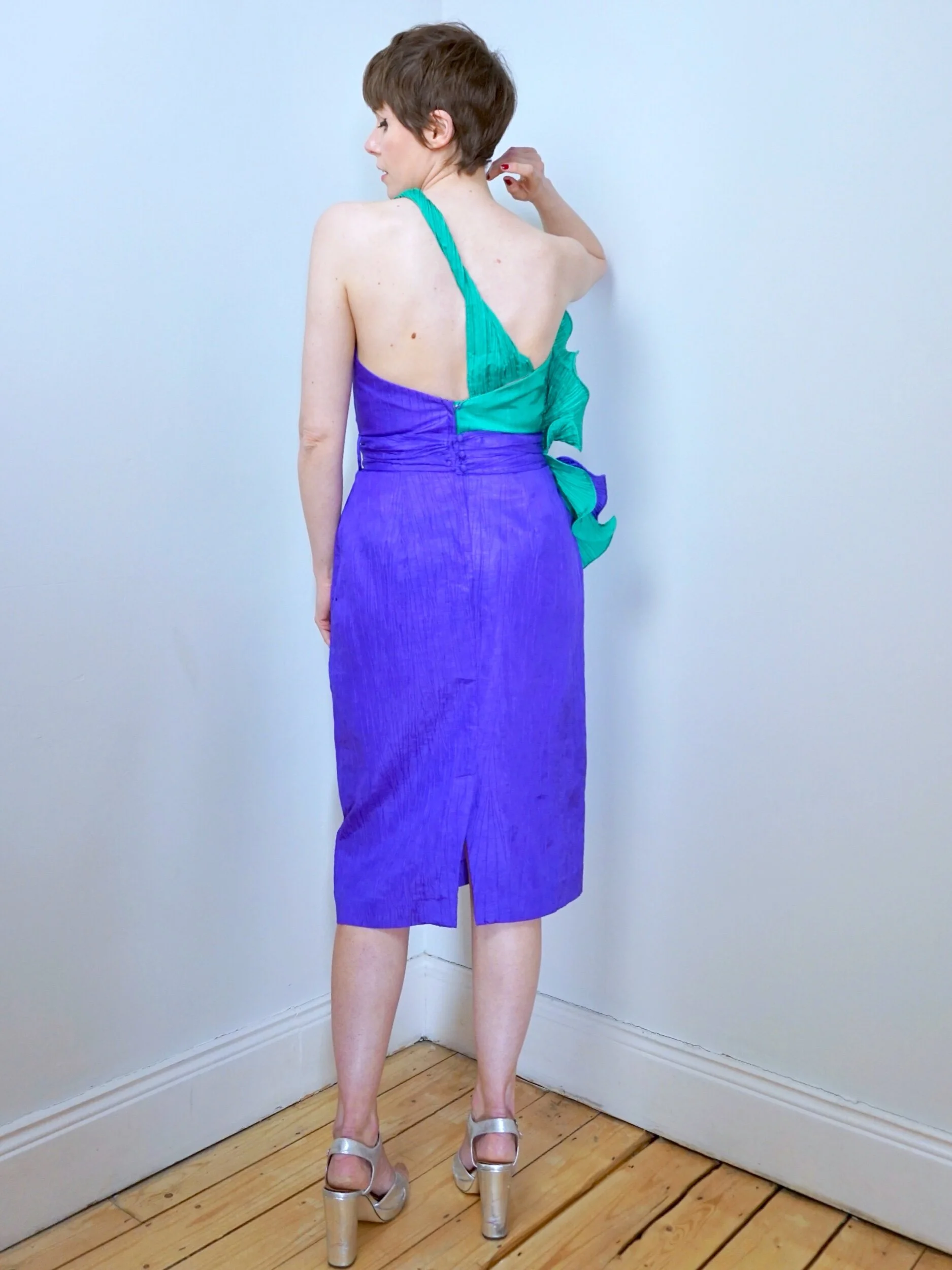 D90E4698-B923-4DA6-BB60-4A87749E7F4C