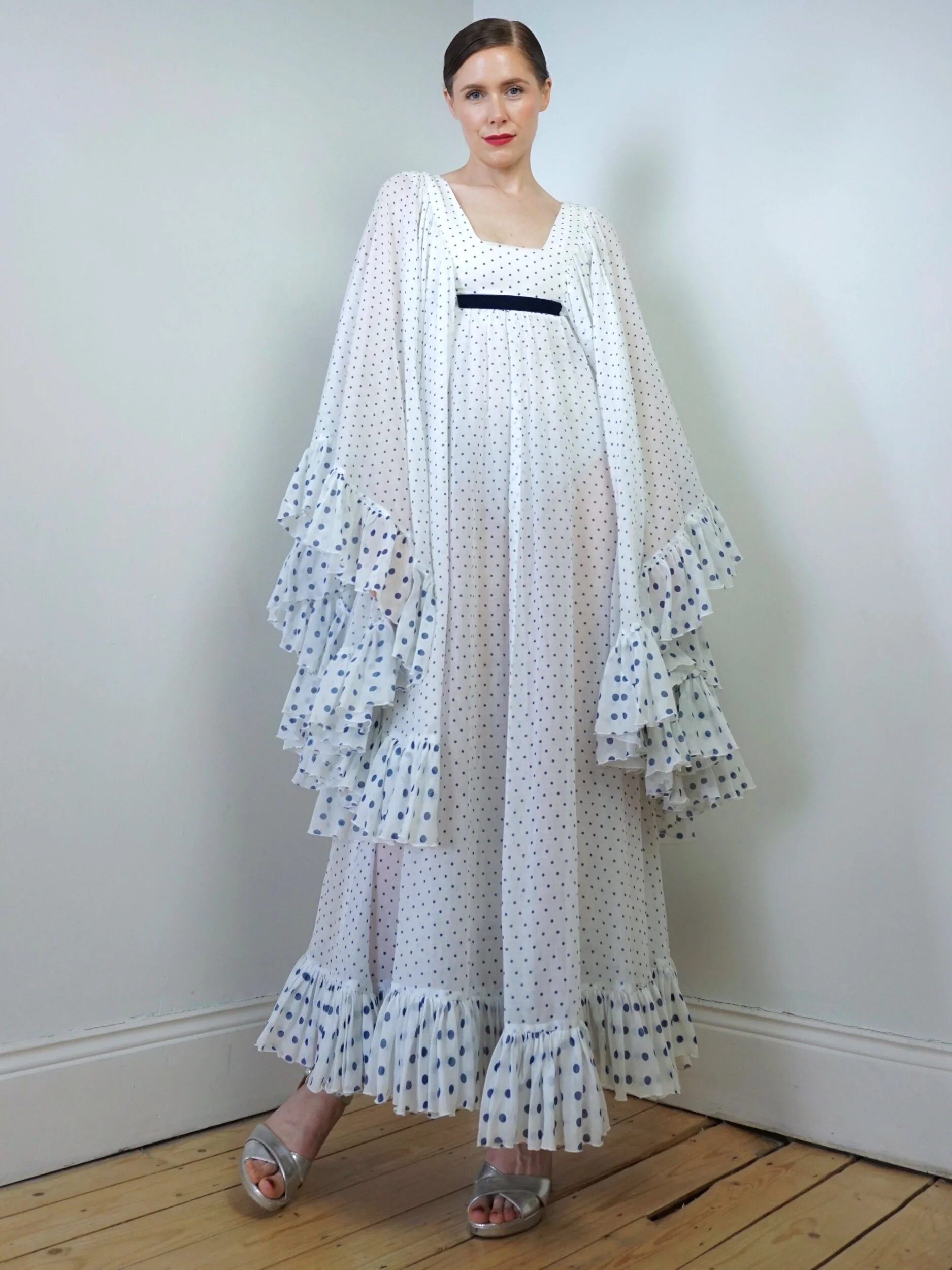 BEFF6E1A-0924-4618-98D7-9E3B6B1A8E03