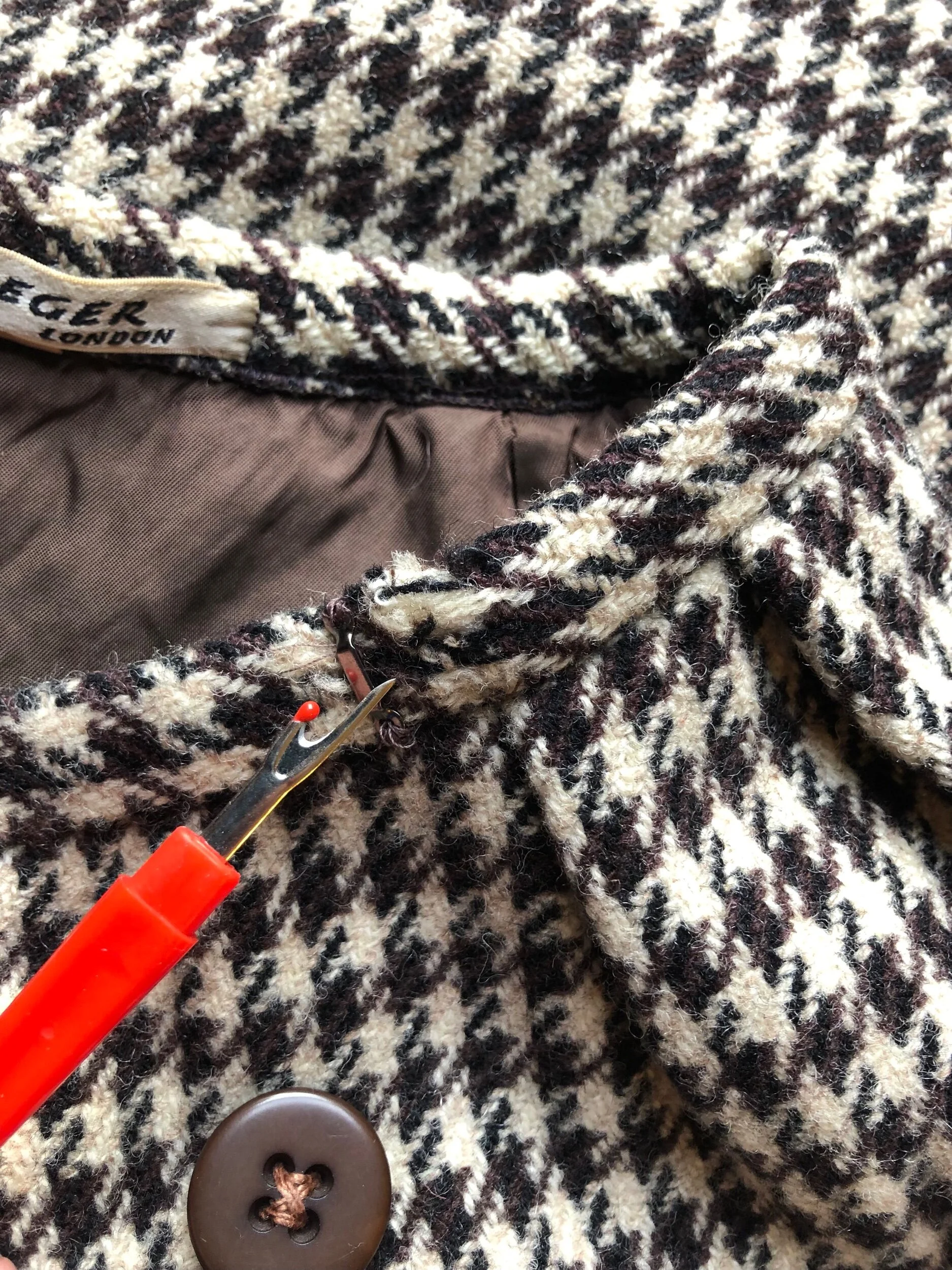 0C1B5603-C382-4036-BF83-7389FEFF1143