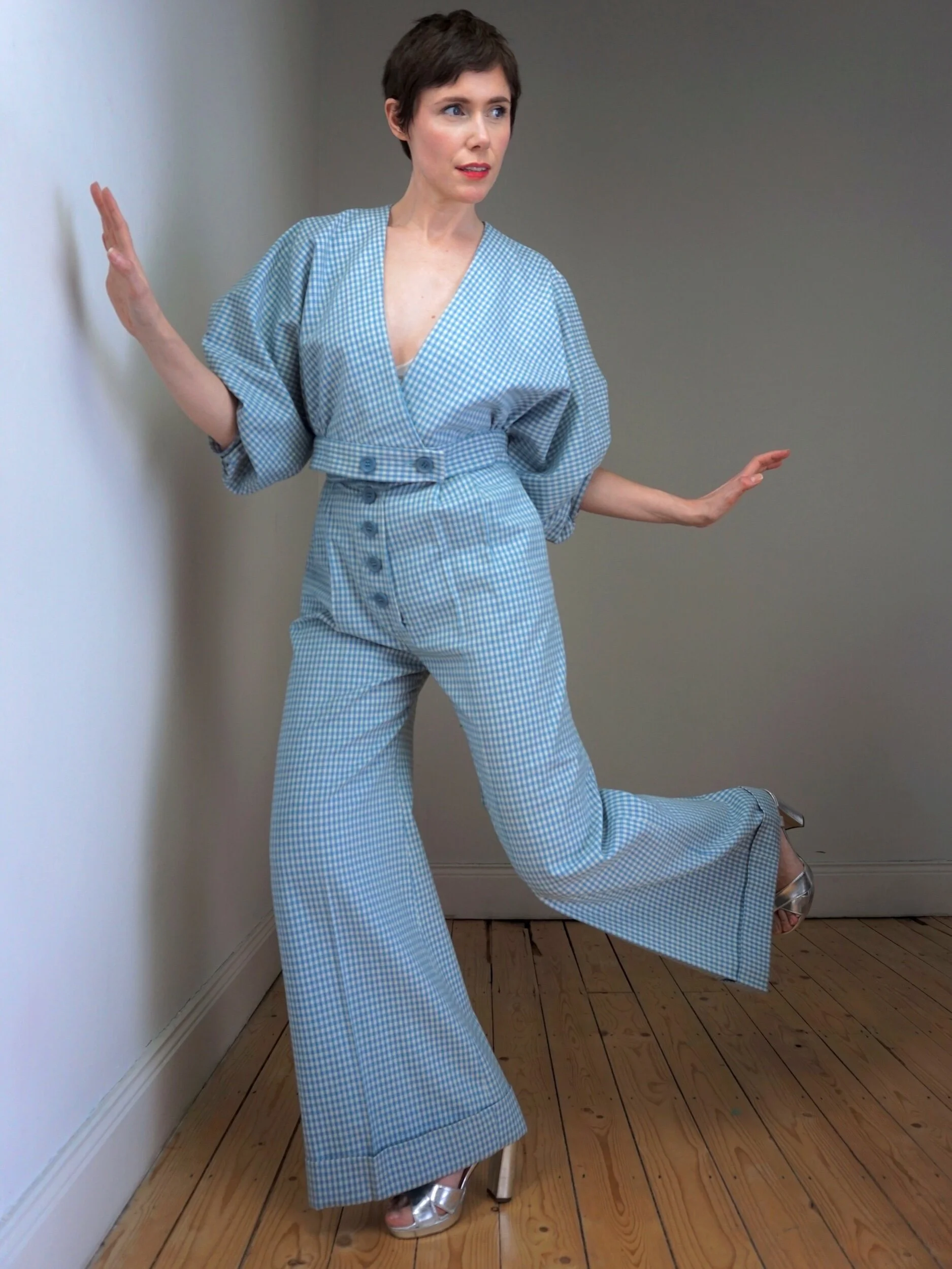 A8C6930F-A8E7-4273-83E4-5888EA6185F7