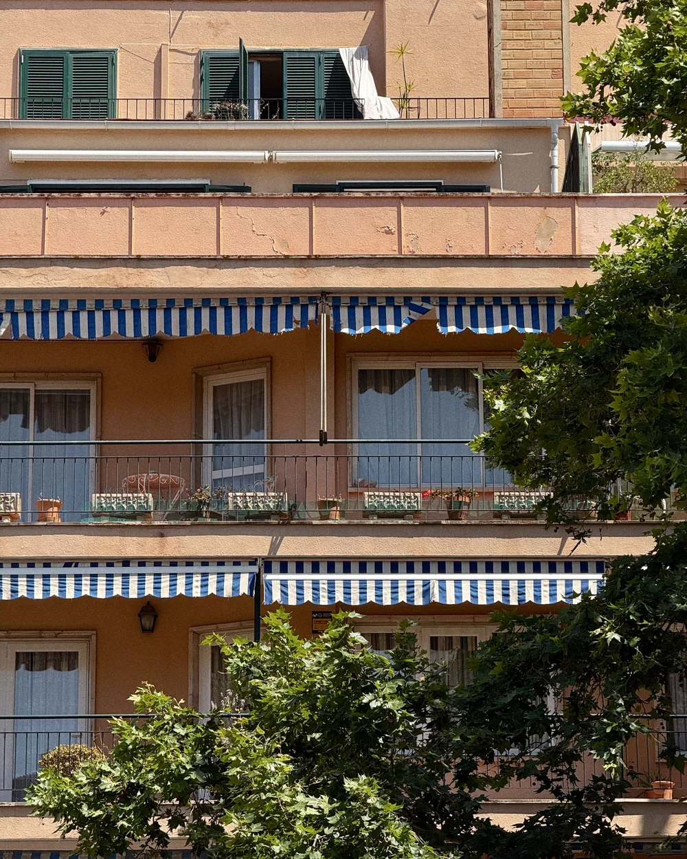 mallorca-architecture-stone.JPG