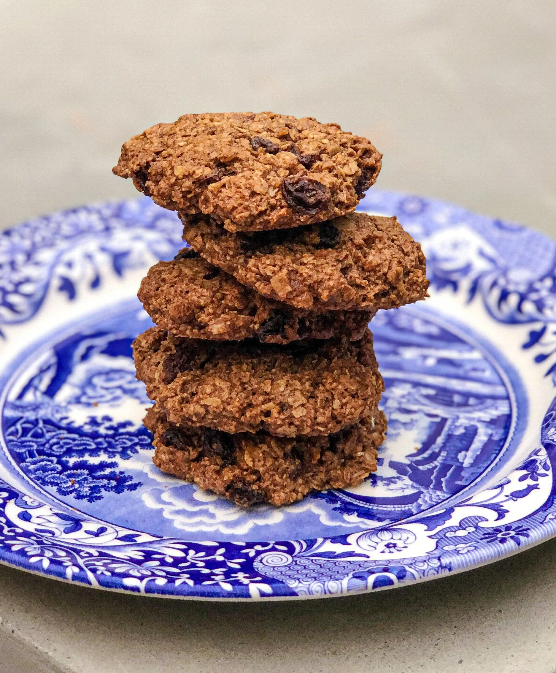 Cinnamon, Oat and Raisin Cookies 