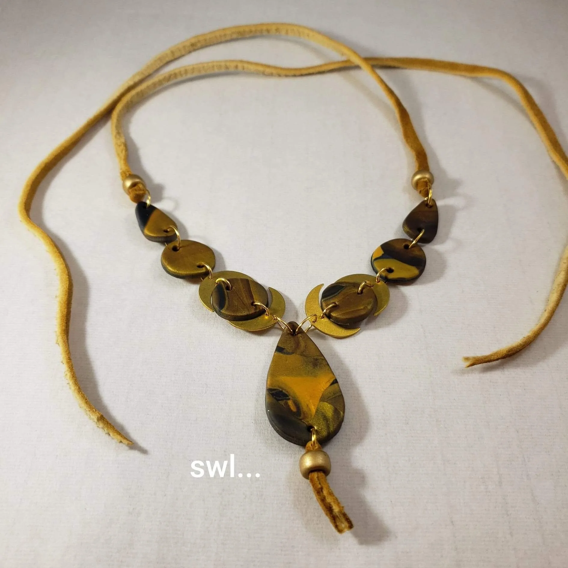 FC284FFA-8124-4CD3-8F71-A3CA9A1F12C9