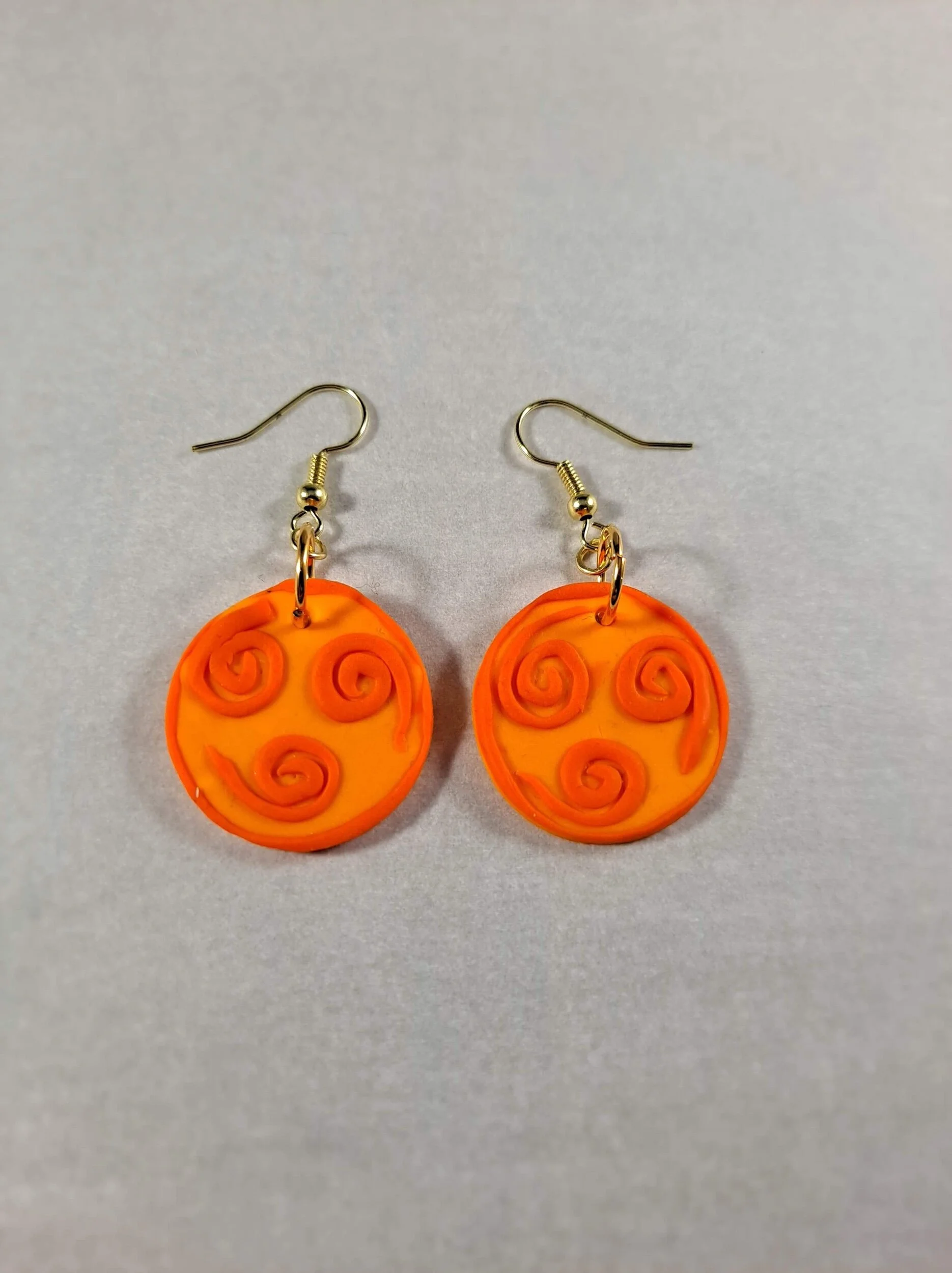 DA870250-B942-46DD-8A0F-68D185E29C1A