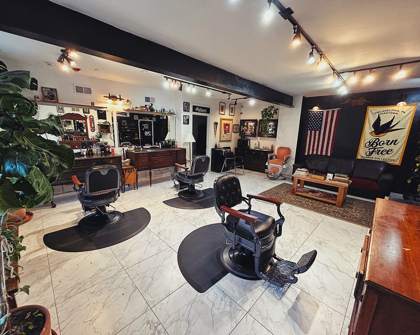 The shop is going to be undergoing some fun changes in March! 👀 

#alwaysgrowing #philadelphia #barbershop #barbershopsofamerica #philly #phillybarbershops #phillybarber #fishtown #barber #traditionalbarber #traditional