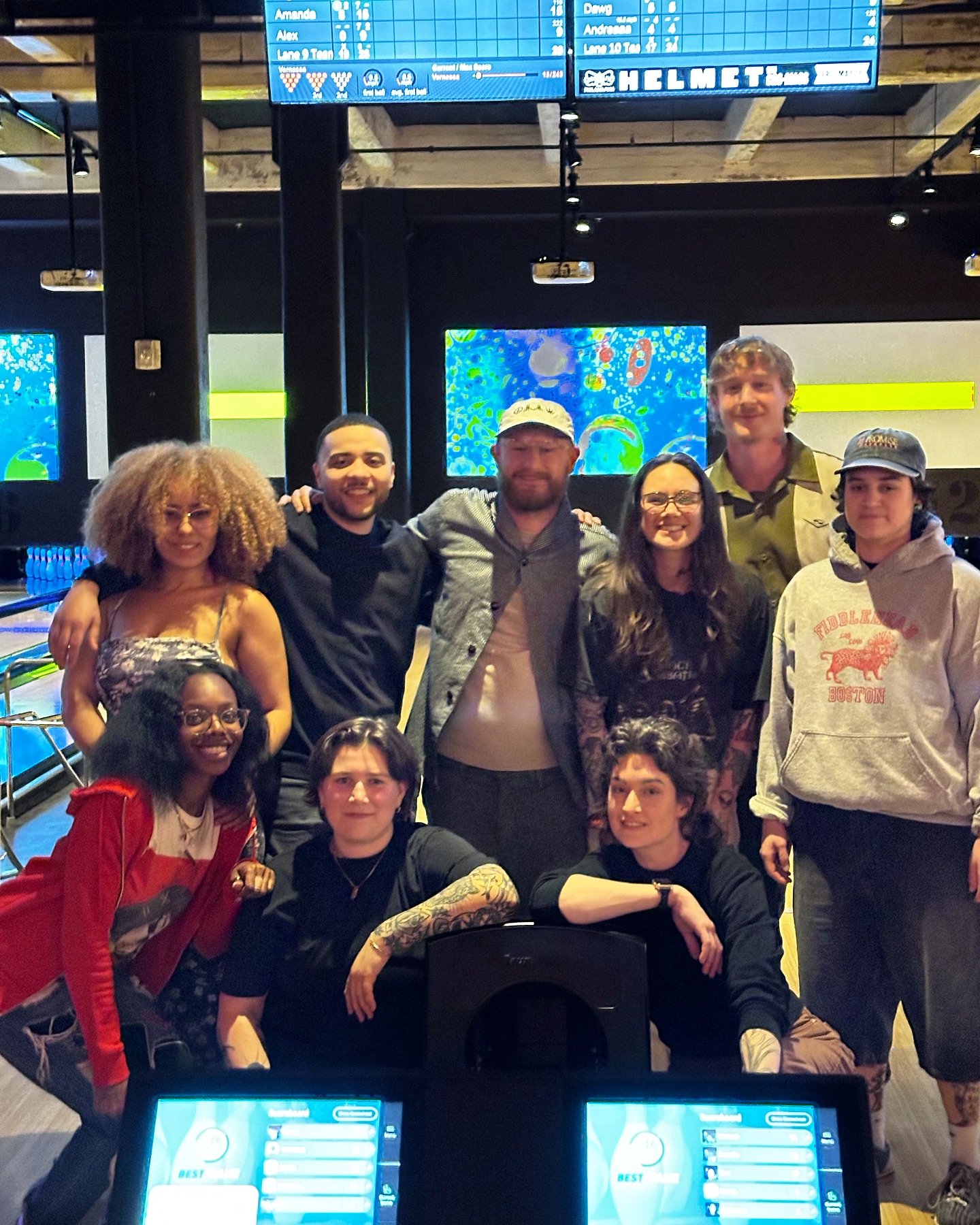 If you view other barbers in your area as business competition&hellip; then you&rsquo;re doing it wrong. 

So we and @winsomeforgood had the idea to get our teams together to hang out and bowl @bbowlphilly. We did this not only to introduce everyone 