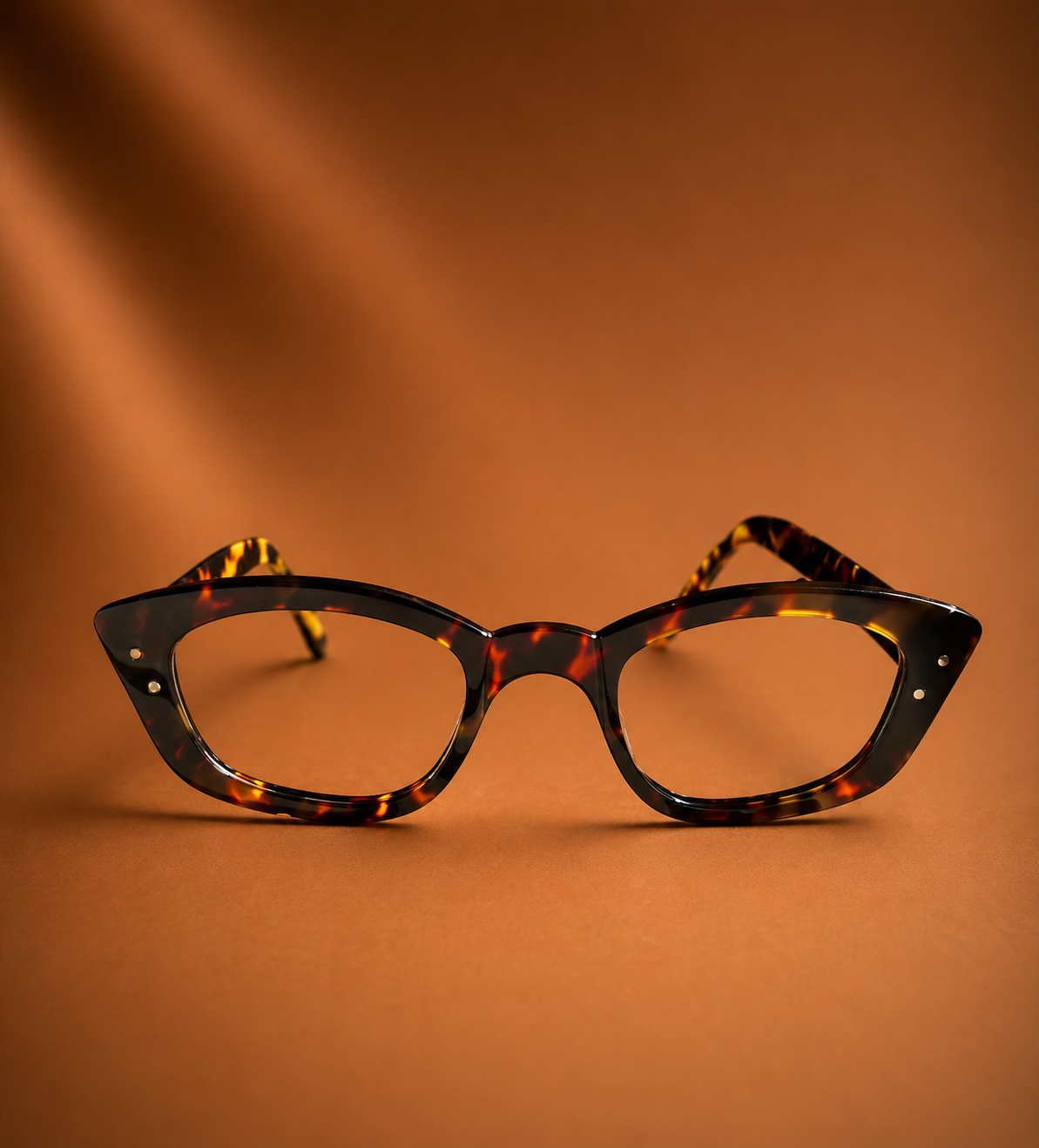LIGHT AMBER 4672 “JAGGER”