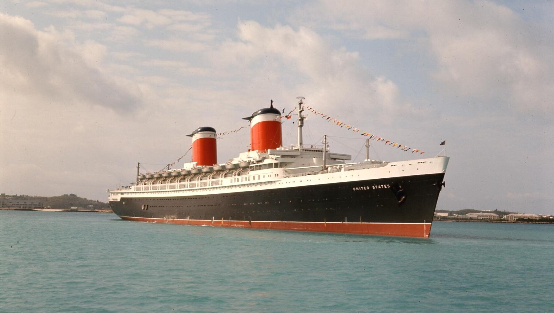The SS United States in 1966 (Image courtesy of Nick Landiak)