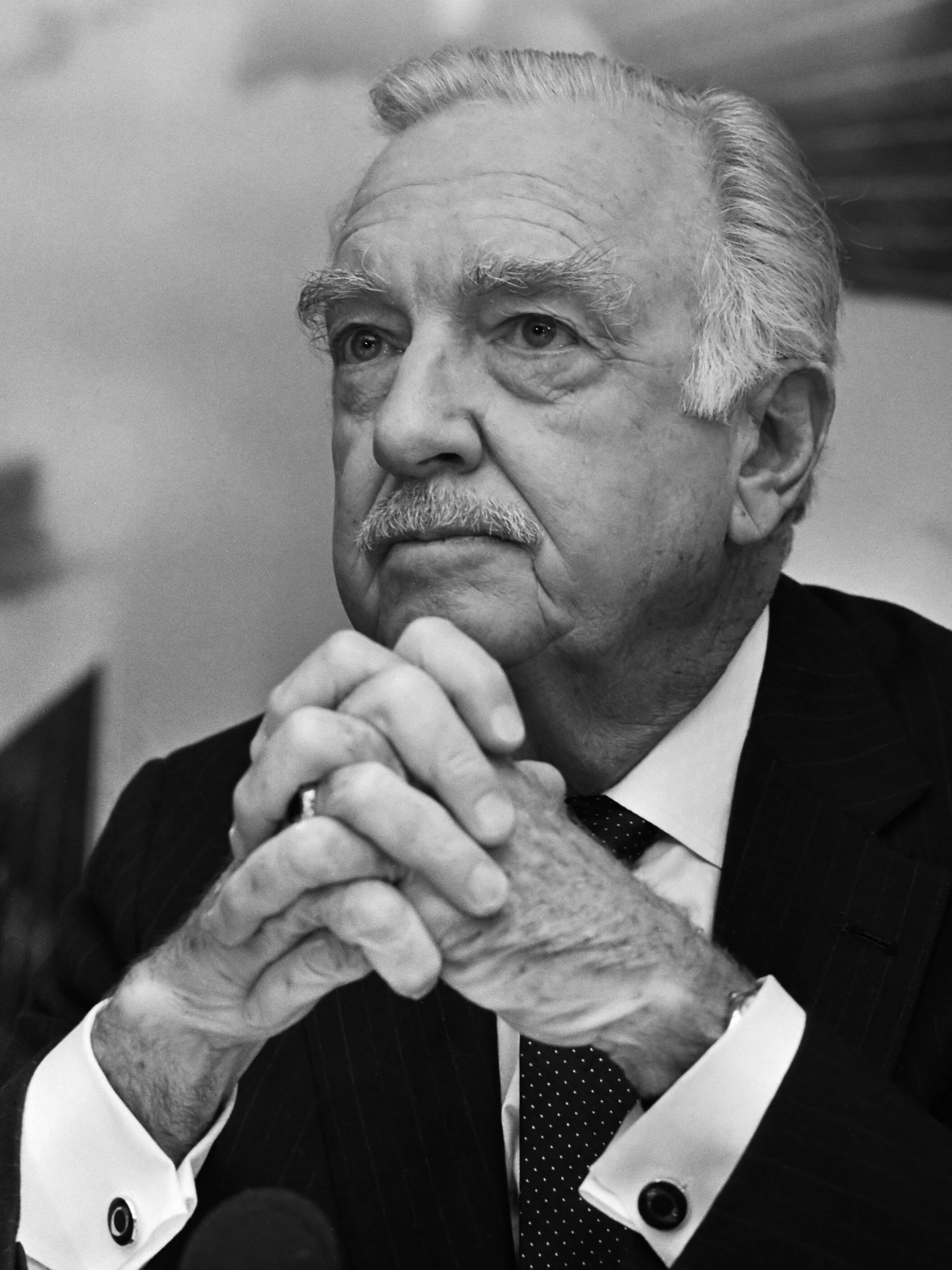 WALTER CRONKITE (1916-2009)