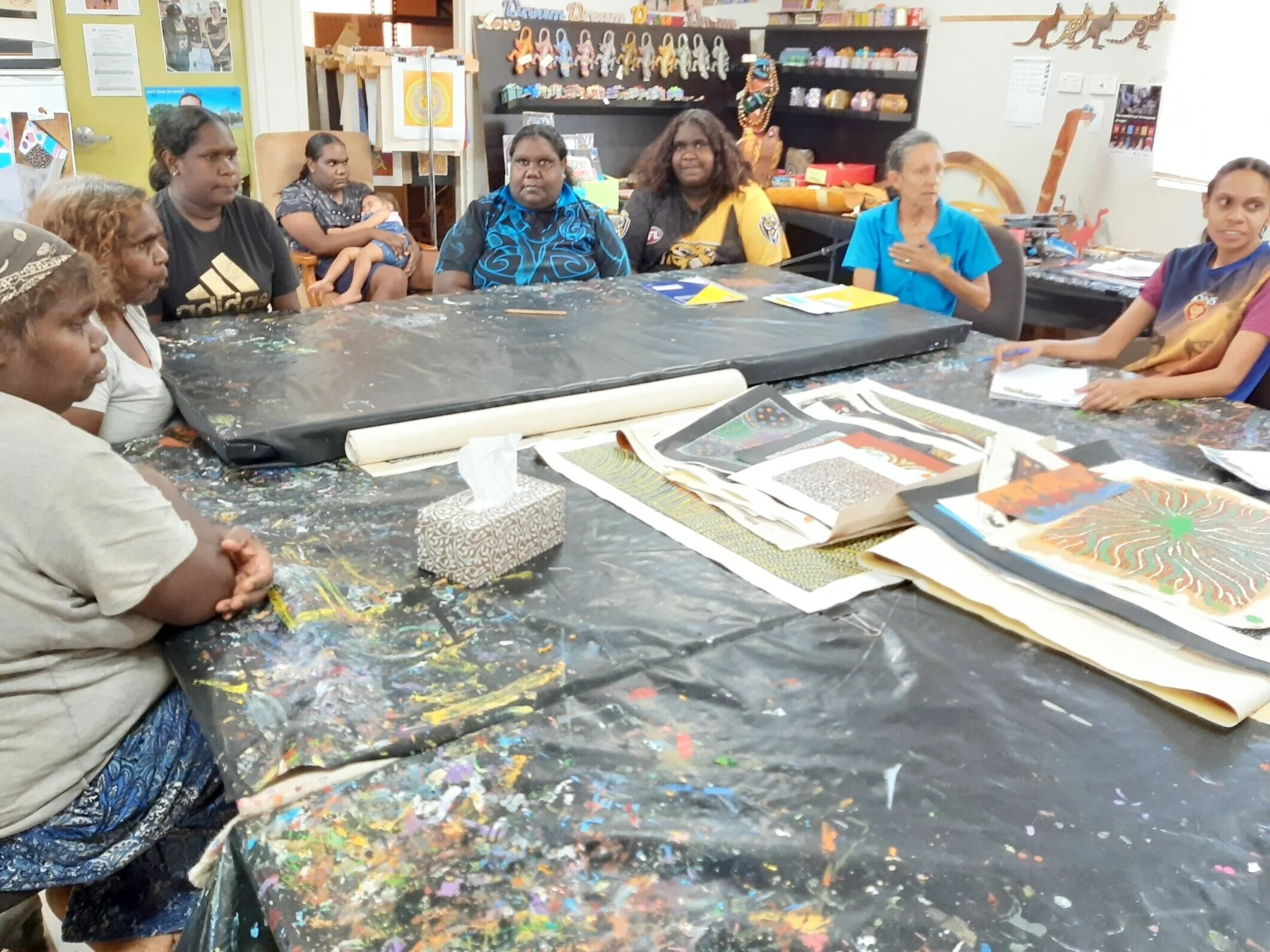 Engawala Arts community members and volunteer Janine.