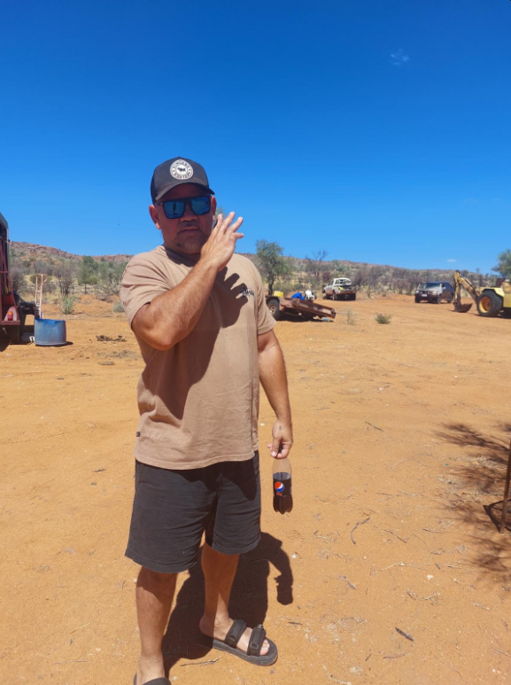  Warren kindly showing us around his homeland. 