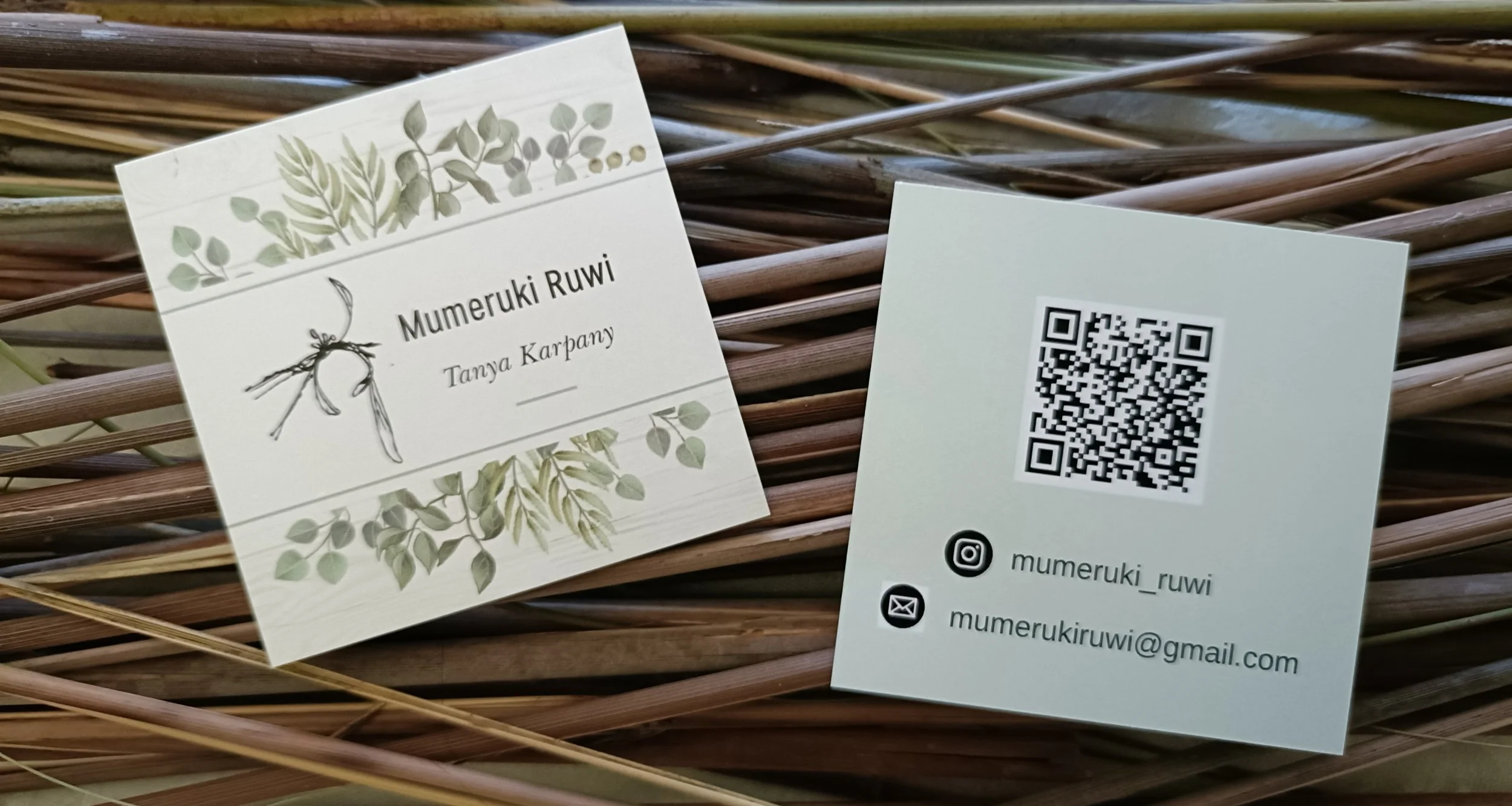 A variety of these arrangements can be purchased at stalls and events, you can keep up to date about these in the Events & Blog section of Tanya’s website and via Instagram. You can even email Tanya and have a larger commissioned piece created! Learn more about her business via this QR code.