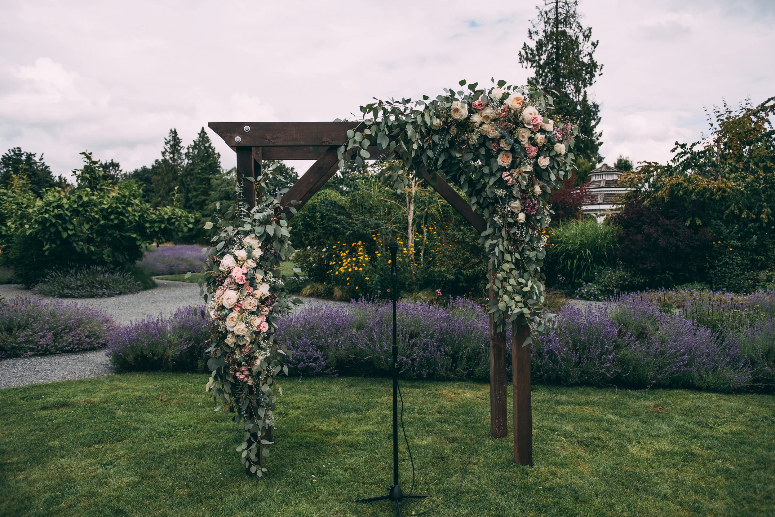 Katie&CamWedding-LavenderFarm-July7,2018-LauraOlsonPhotography-SunshineCoastWeddingPhotographer-5319.jpg