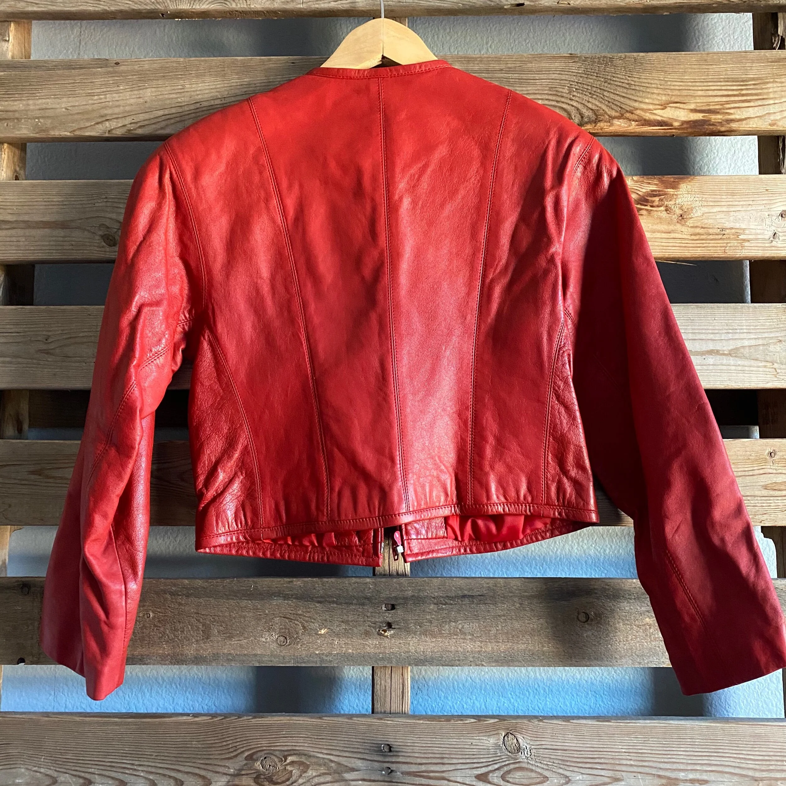 27020531-9E16-4AE9-8628-6F81A8BFD348