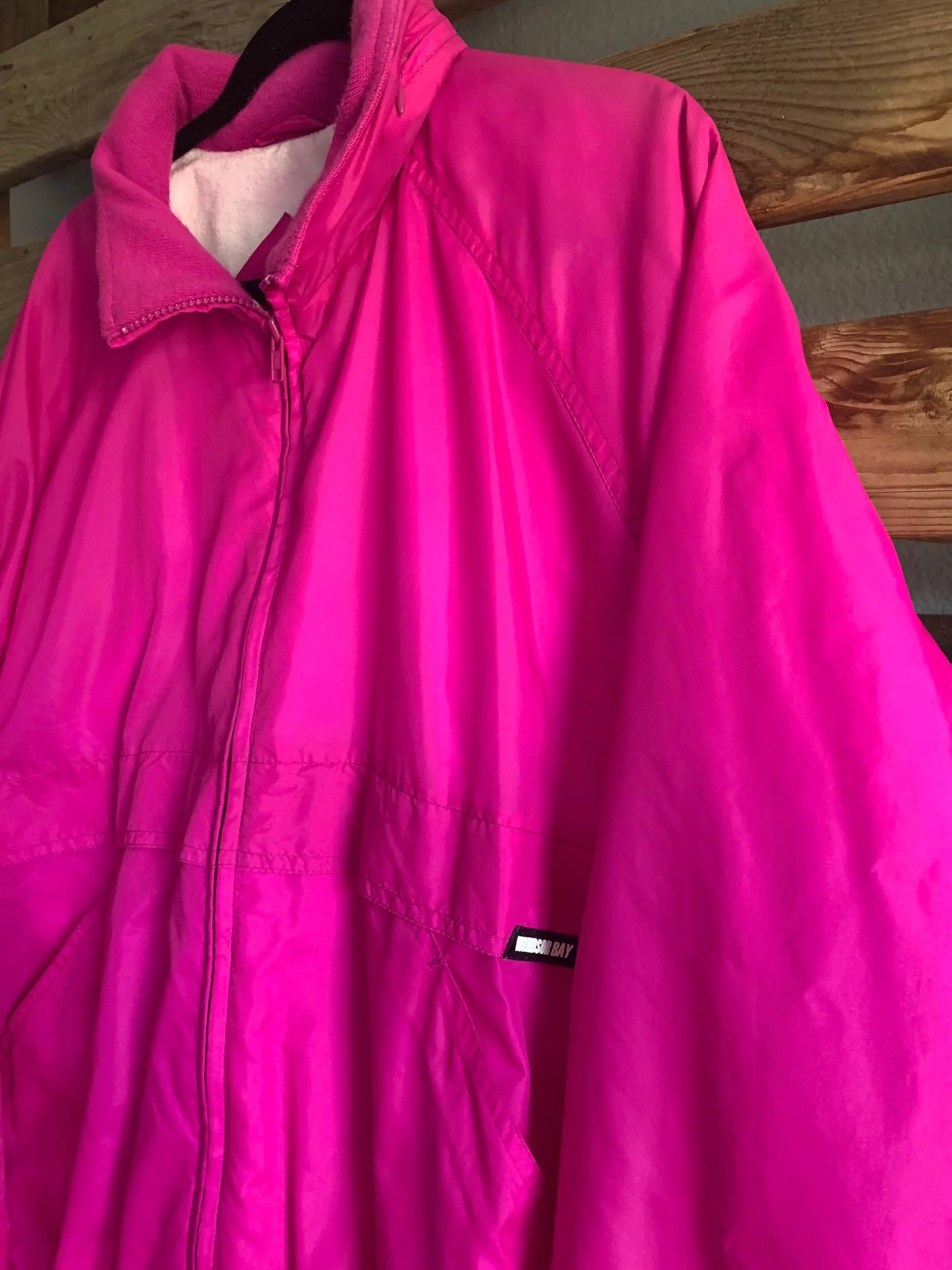 AB2D8121-9C6F-4CFF-B8EF-38D7C5E0B927