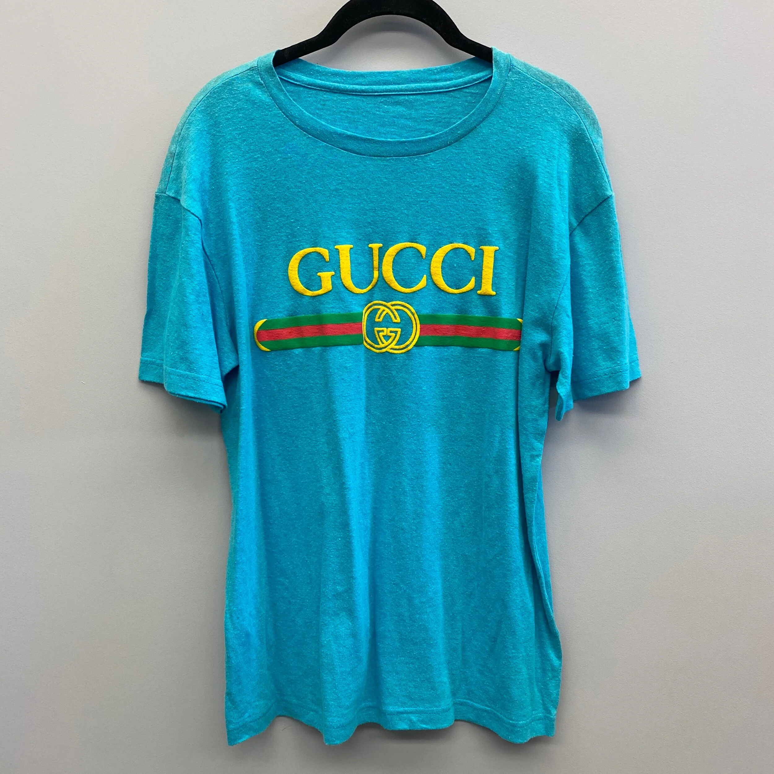 37B78F6D-6D01-4C49-8310-FC9284E3EEDC