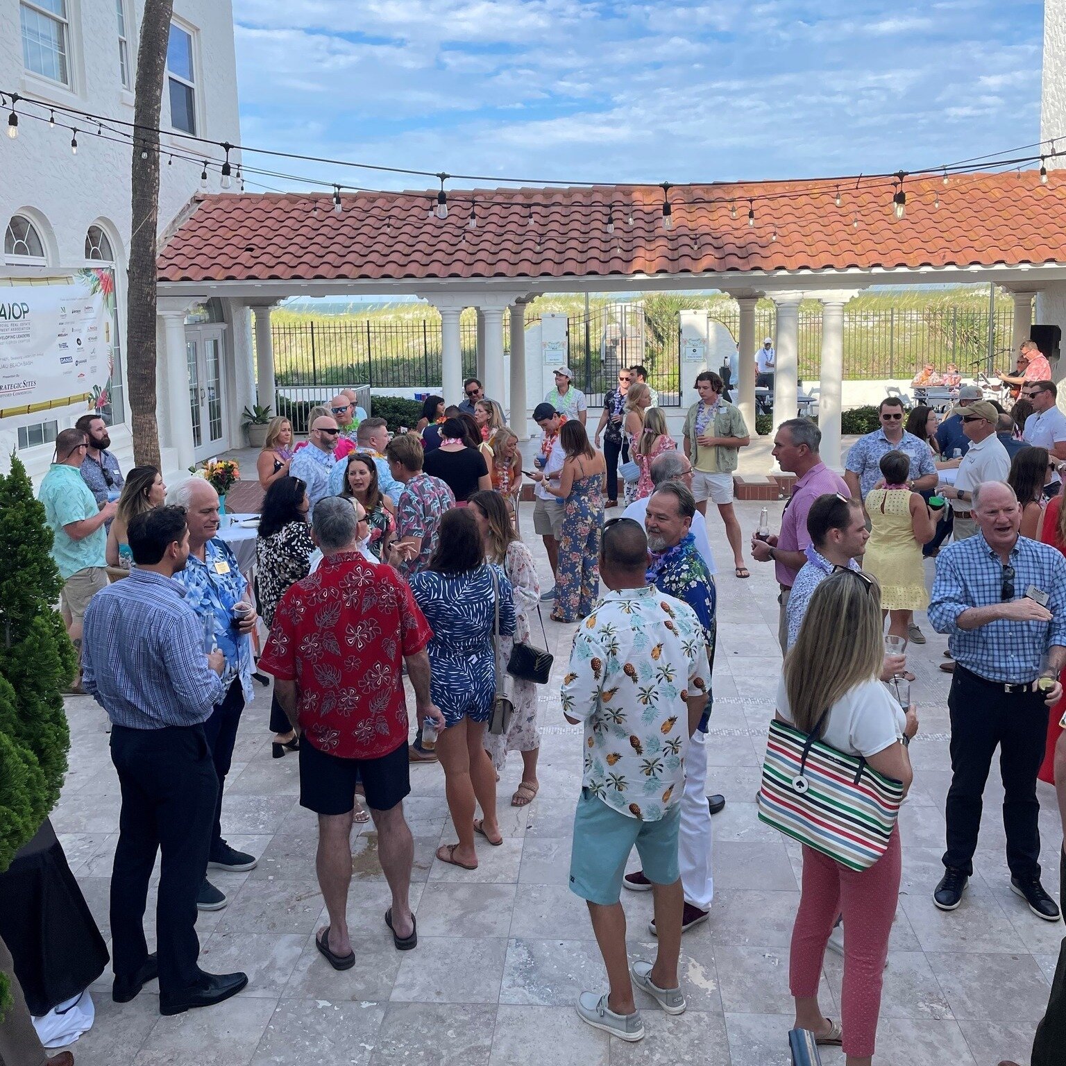 We couldn't have asked for better weather as we spent the evening networking at the NAIOP NEFL Developing Leaders annual Beach Bash.  And of course, we had to celebrate our very own, Clay Weaver's upcoming birthday! #strategicsites #beachbash #naiopn