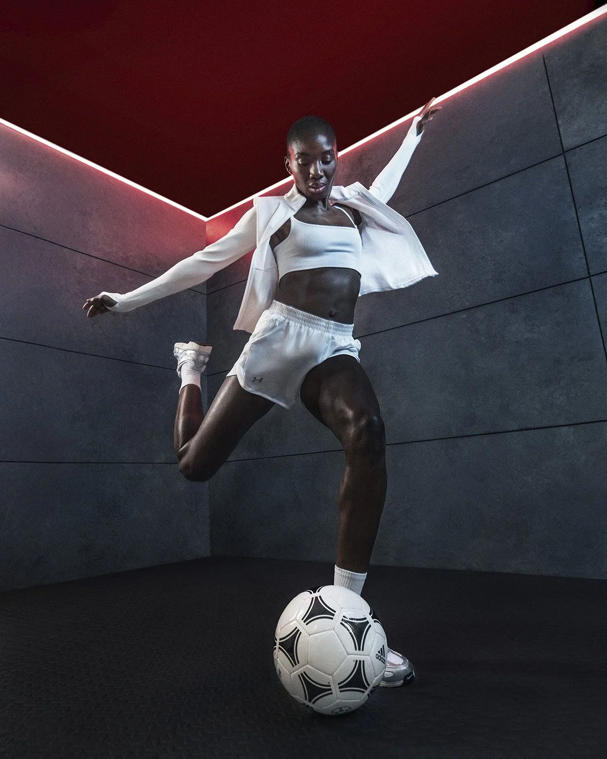 WHM060126_AN3_SportsScience_005_sm.jpg