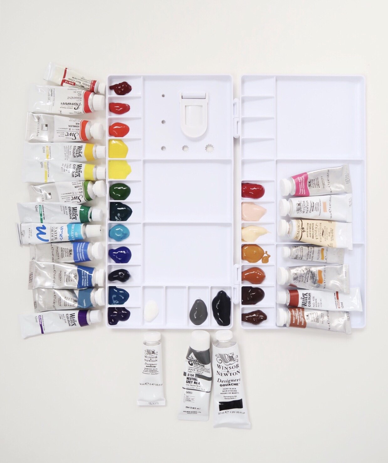 How to Organize a Paint Palette