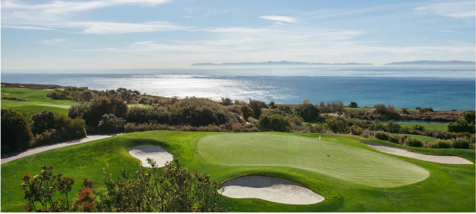 Pine Valley Golf Club-世界的に有名なアメリカのゴルフ場　本 Pine Valley: GOLF's Top 100 Courses in the World 2023-24