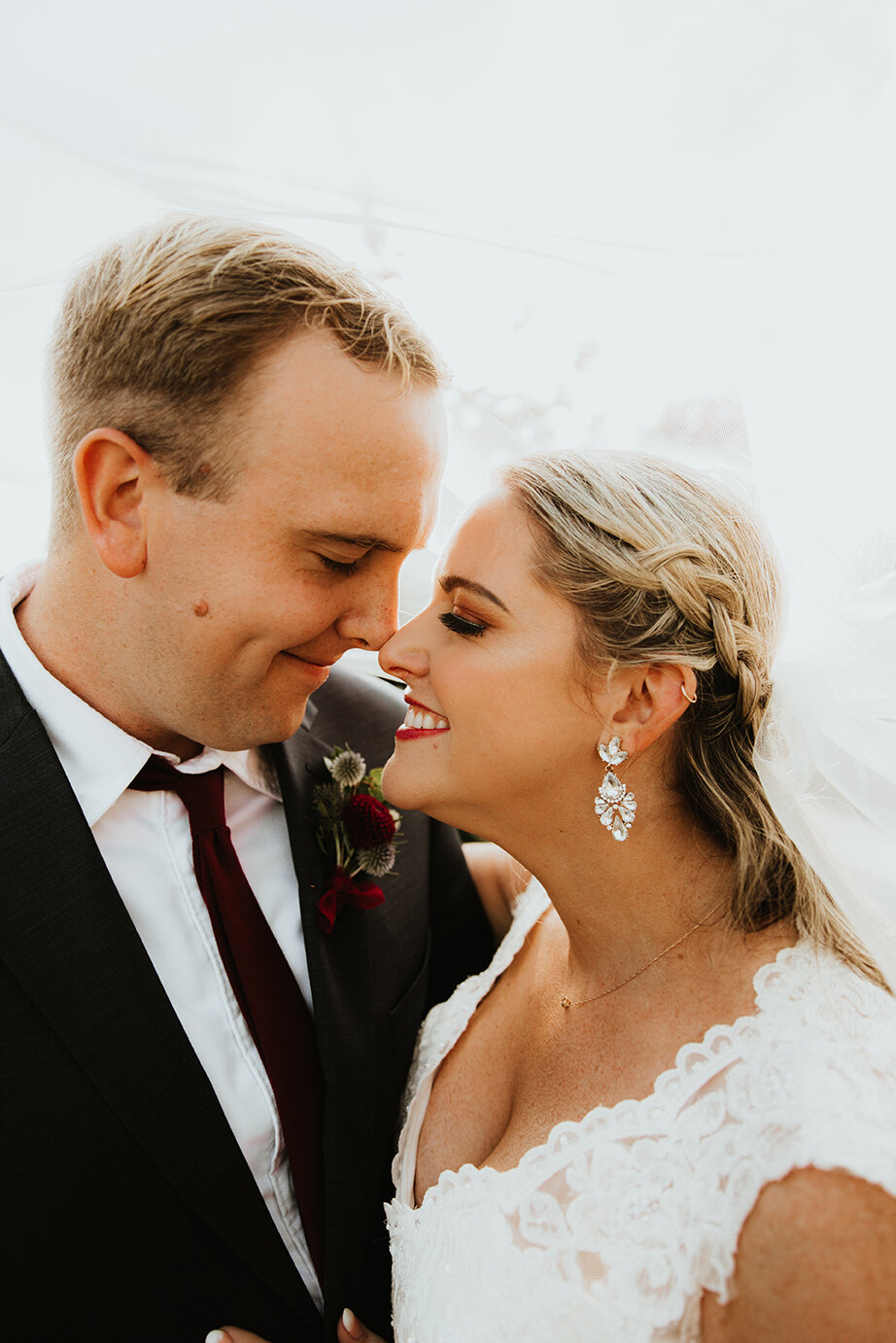 intimate-wedding-under-the-veil-portland.jpg